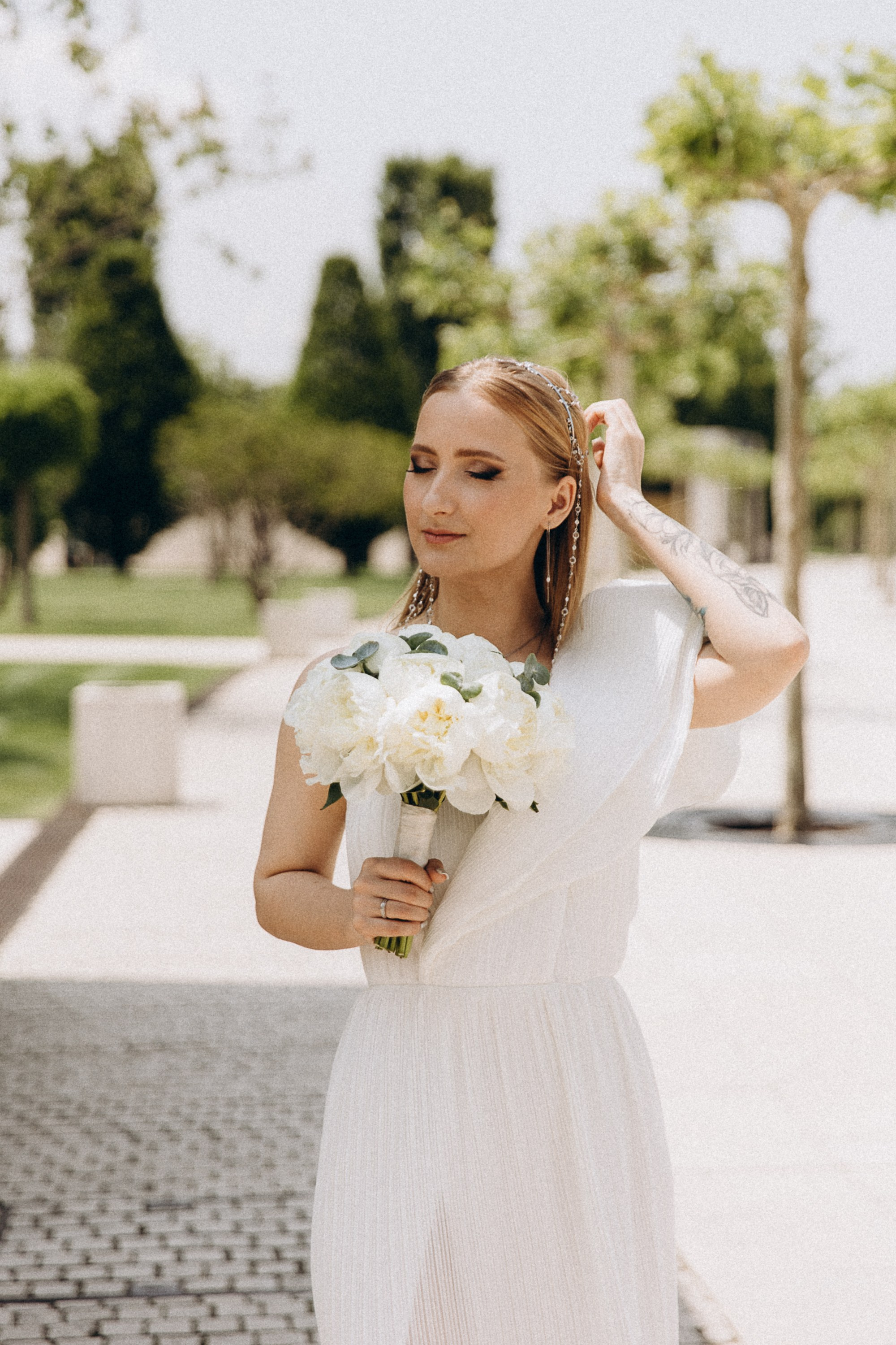 Свадьба в Краснодаре: роспись и фотосессия в парке Галицкого. Свадебный и семейный фотограф Виолетта Сидельникова. Краснодар, Россия, Беларусь, Европа