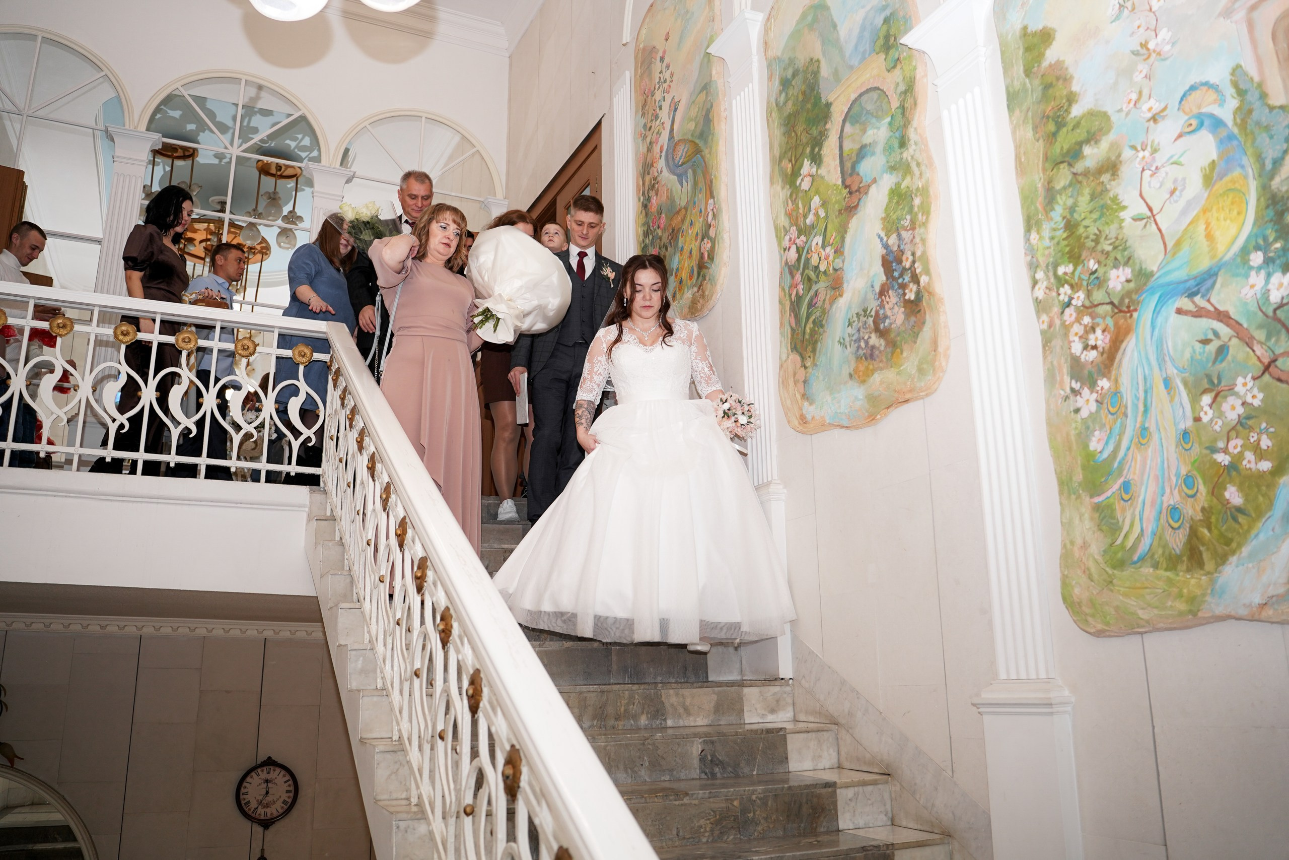 Свадебная фотосессия в Кировском ЗАГСе в Ростове-на-Дону. Фотограф Алёна Чёботова. Свадебный фотограф в Ростове-на-Дону. Таинство Крещения и Венчания, семейные фотосессии. Алёна Чёботова