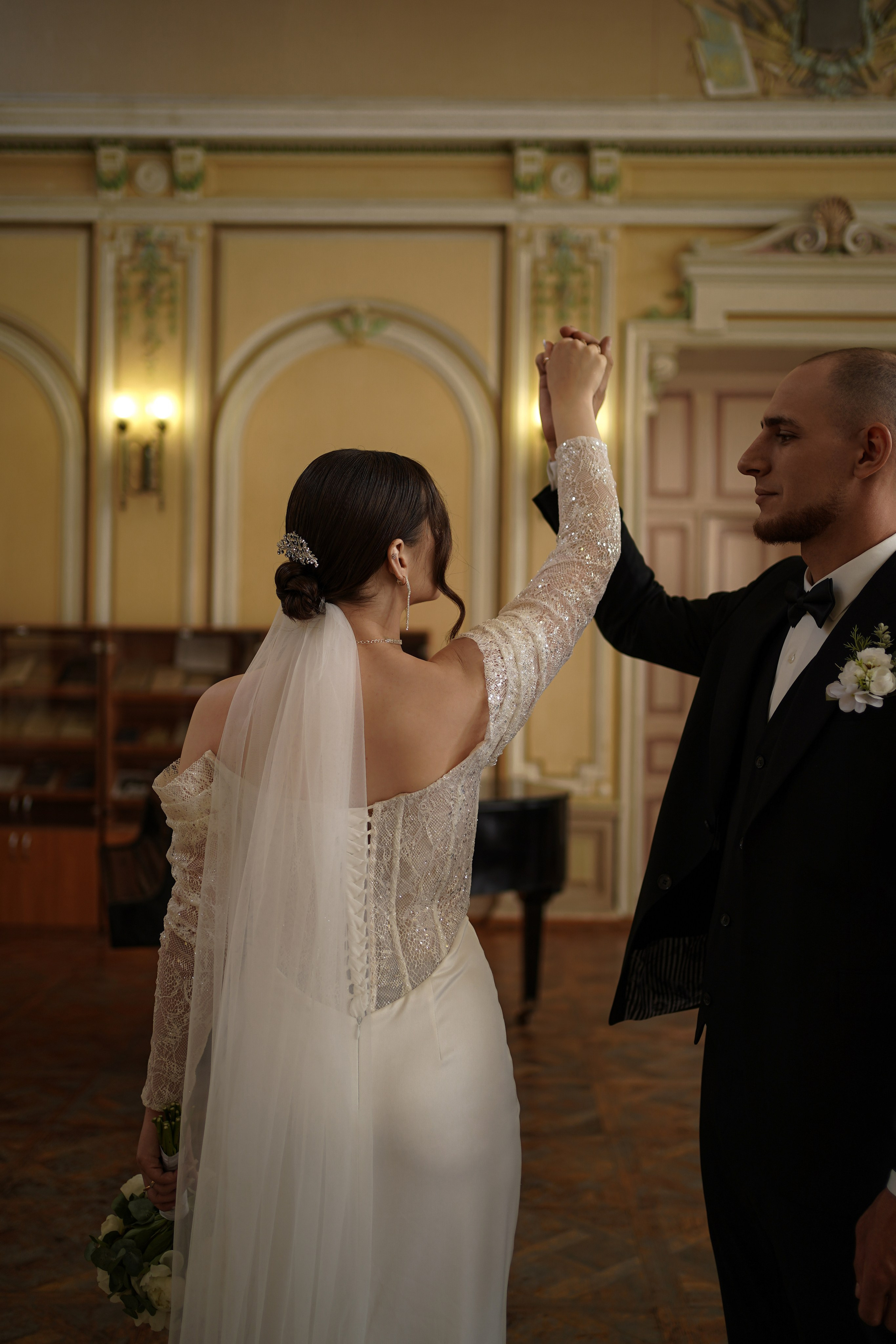 Эдуард и Анастасия на свадебной фотосессии в Новочеркасске. Свадебный фотограф в Ростове-на-Дону. Таинство Крещения и Венчания, семейные фотосессии. Алёна Чёботова