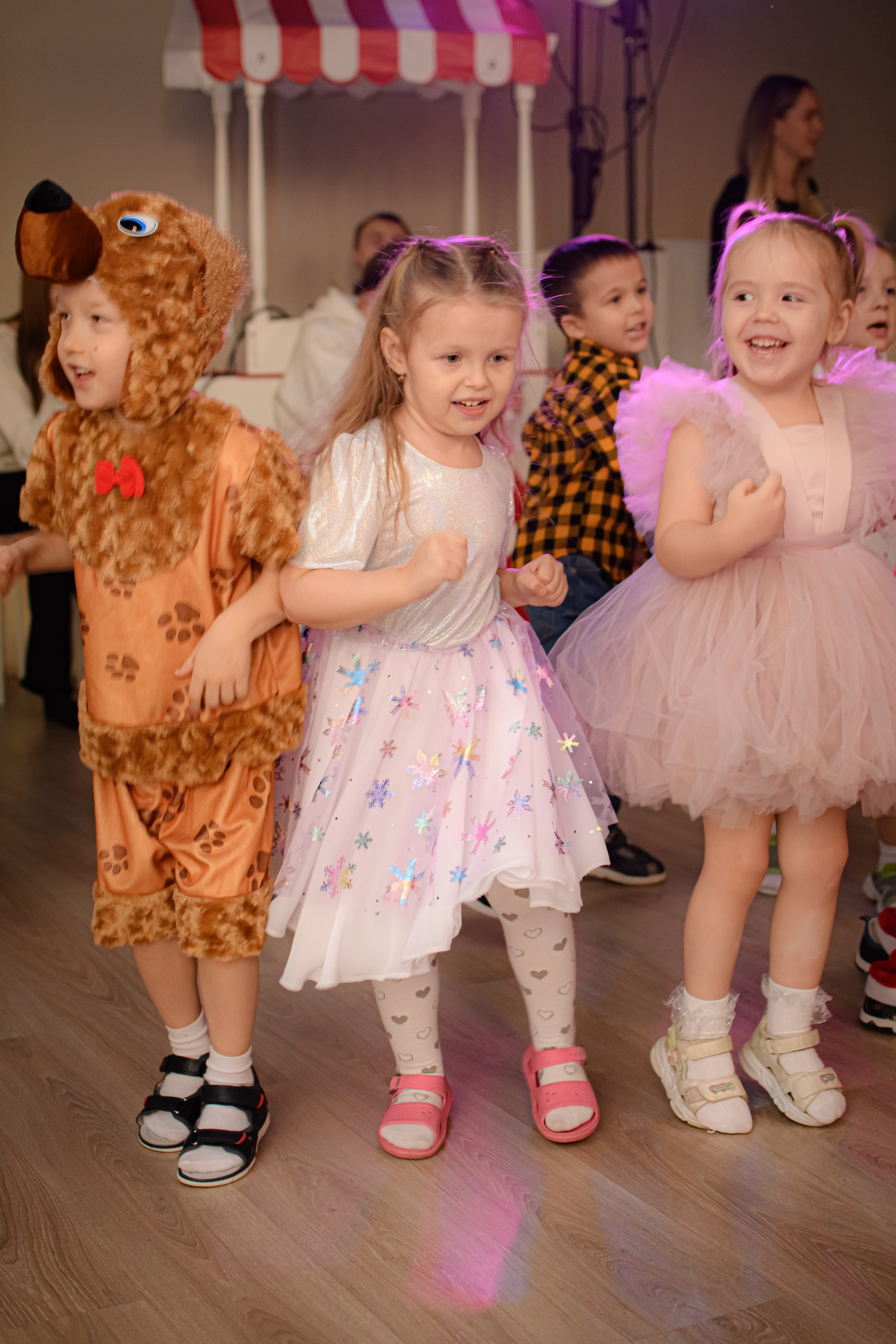 HAPPY NEW YEAR. Photokarish