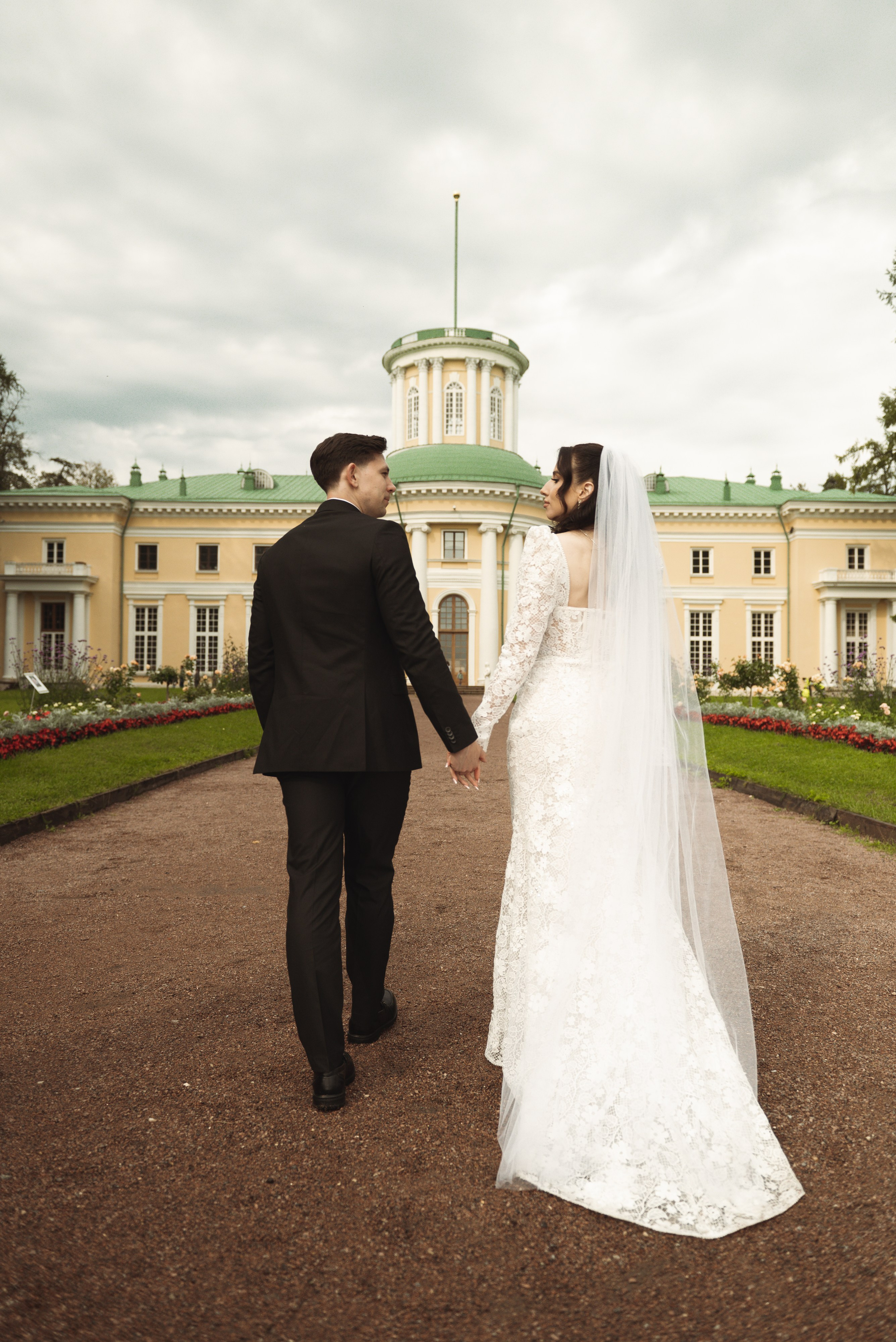 Свадебная фотосессия в Архангельском. Фотограф Москва Настя Профотовна. Репортажные, свадебные и контент фотосессии