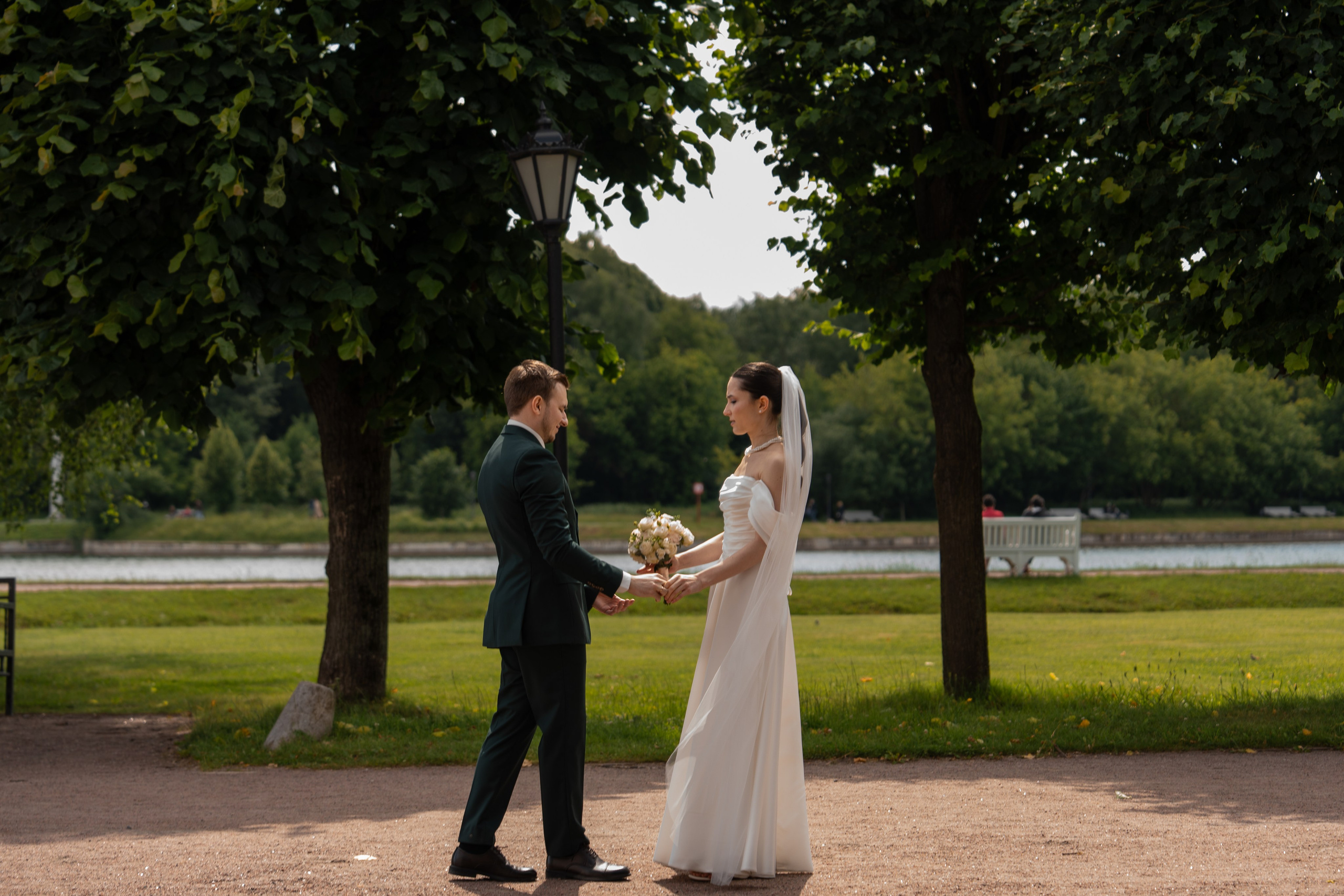 Влад и Илина в Кусково. Свадебный фотограф в Москве Анна Полушина