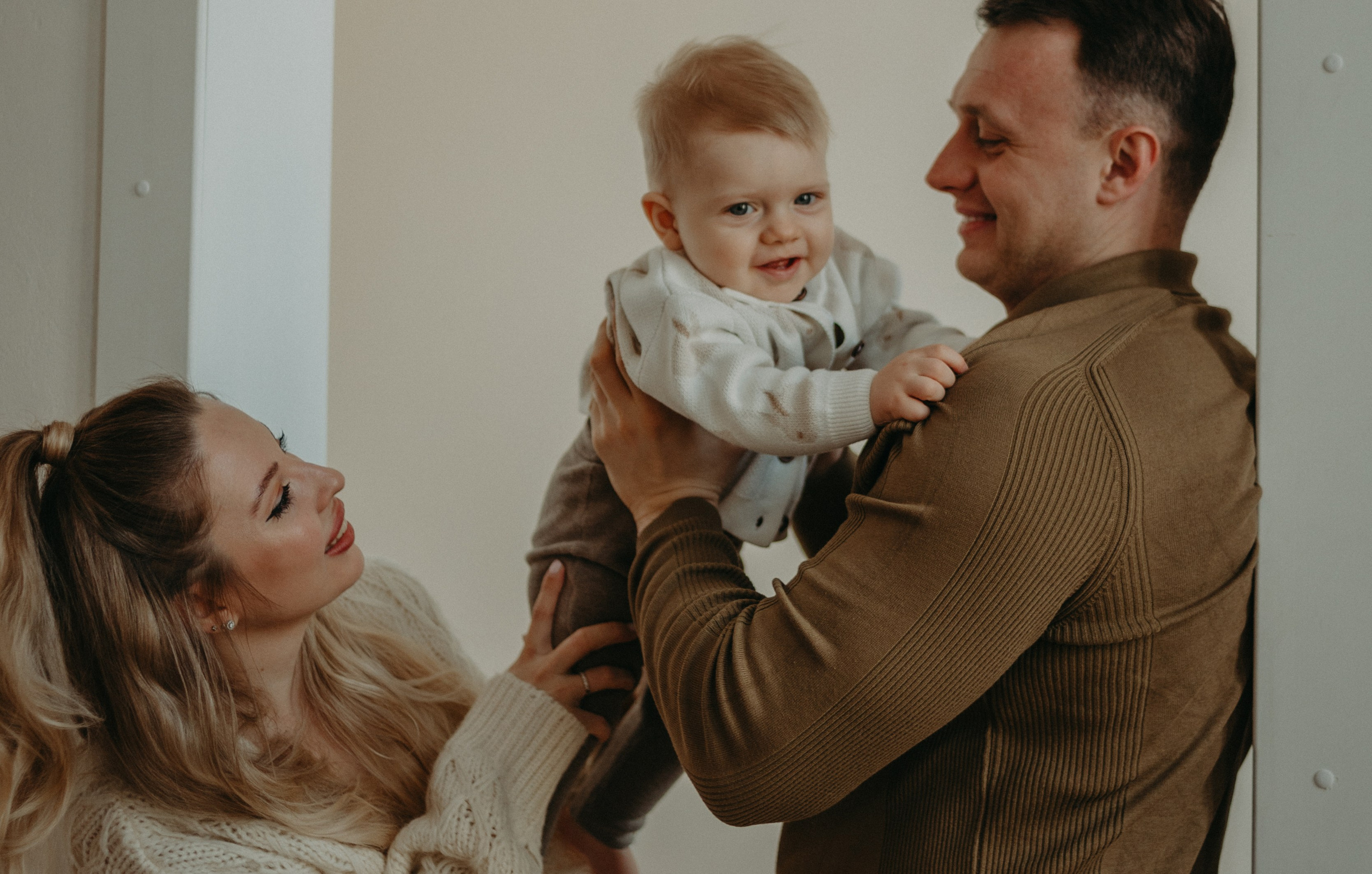 Годик с родными. Фотограф в Краснодаре Евгения Михаевич