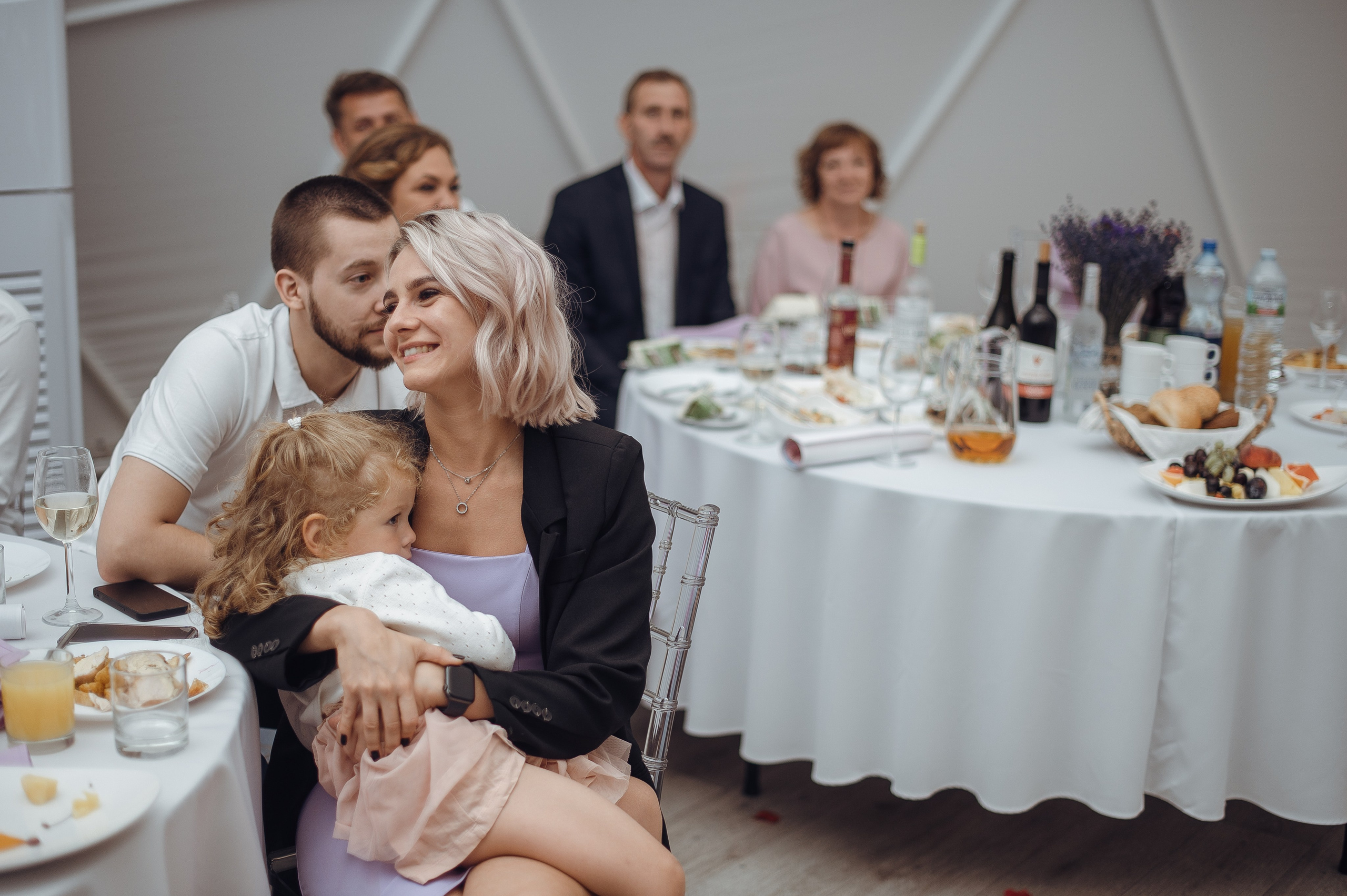 Семейный и дружелюбный свадебный день Людмилы и Сергея. Свадебный фотограф в Ярославле Денис Медоваров