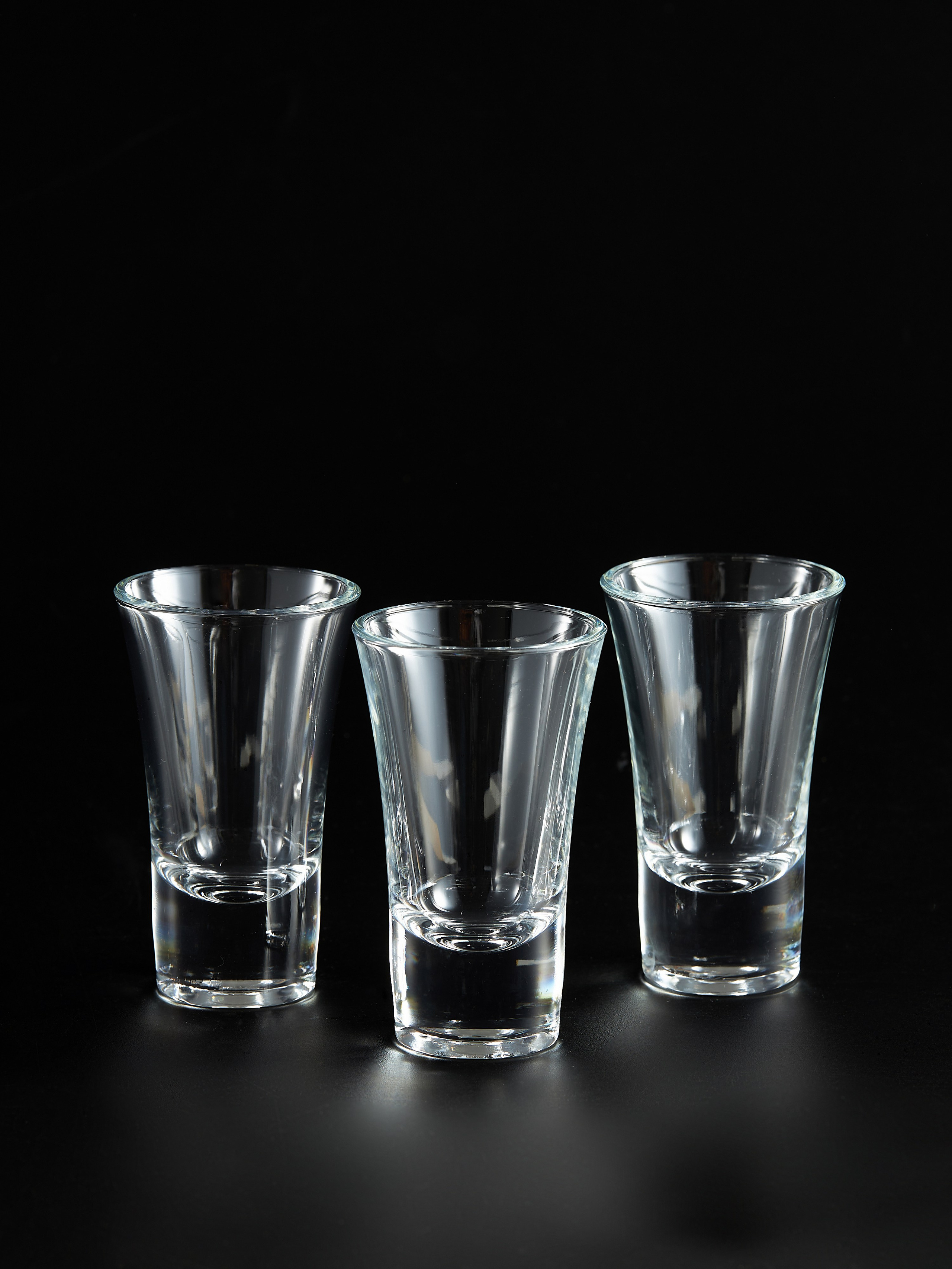 Фотосъемка посуды для маркетплейсов. Алексей Темнов — фотограф в Пятигорске