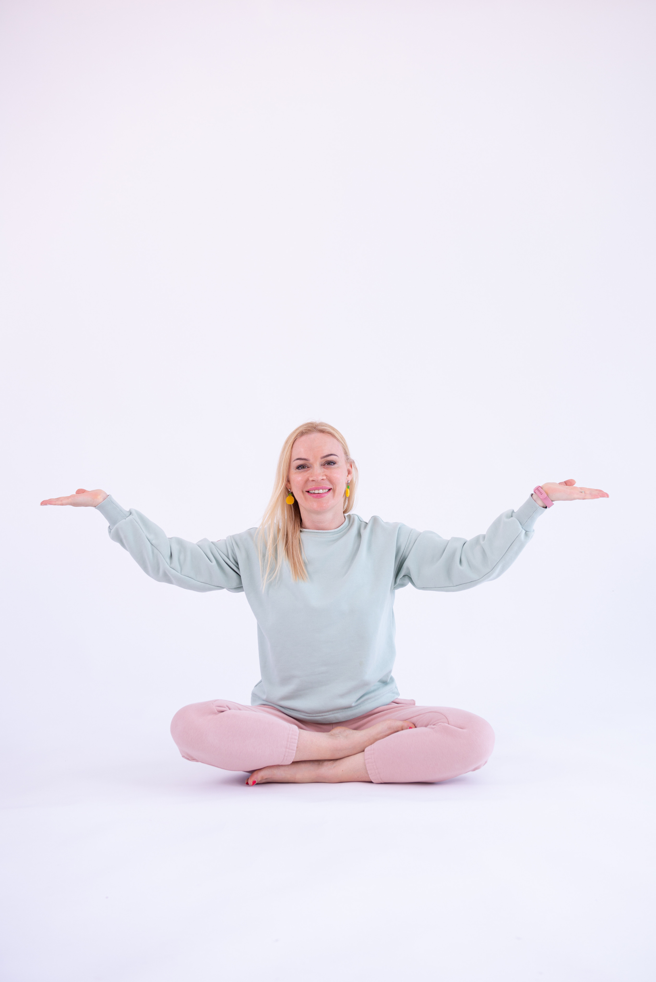 World of Awakening. Фотосессия команды. Портретный и репортажный фотограф в Сочи Рамодина Юлия