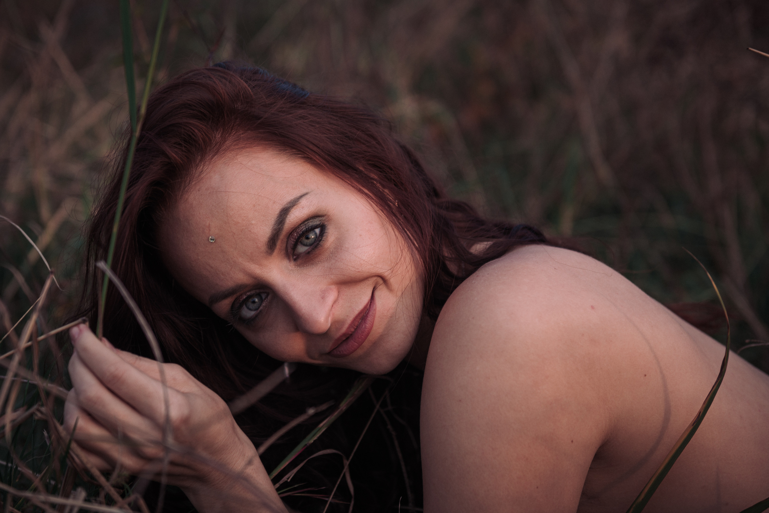 Аня. Фотосессия на холмах. Портретный и репортажный фотограф в Сочи Рамодина Юлия