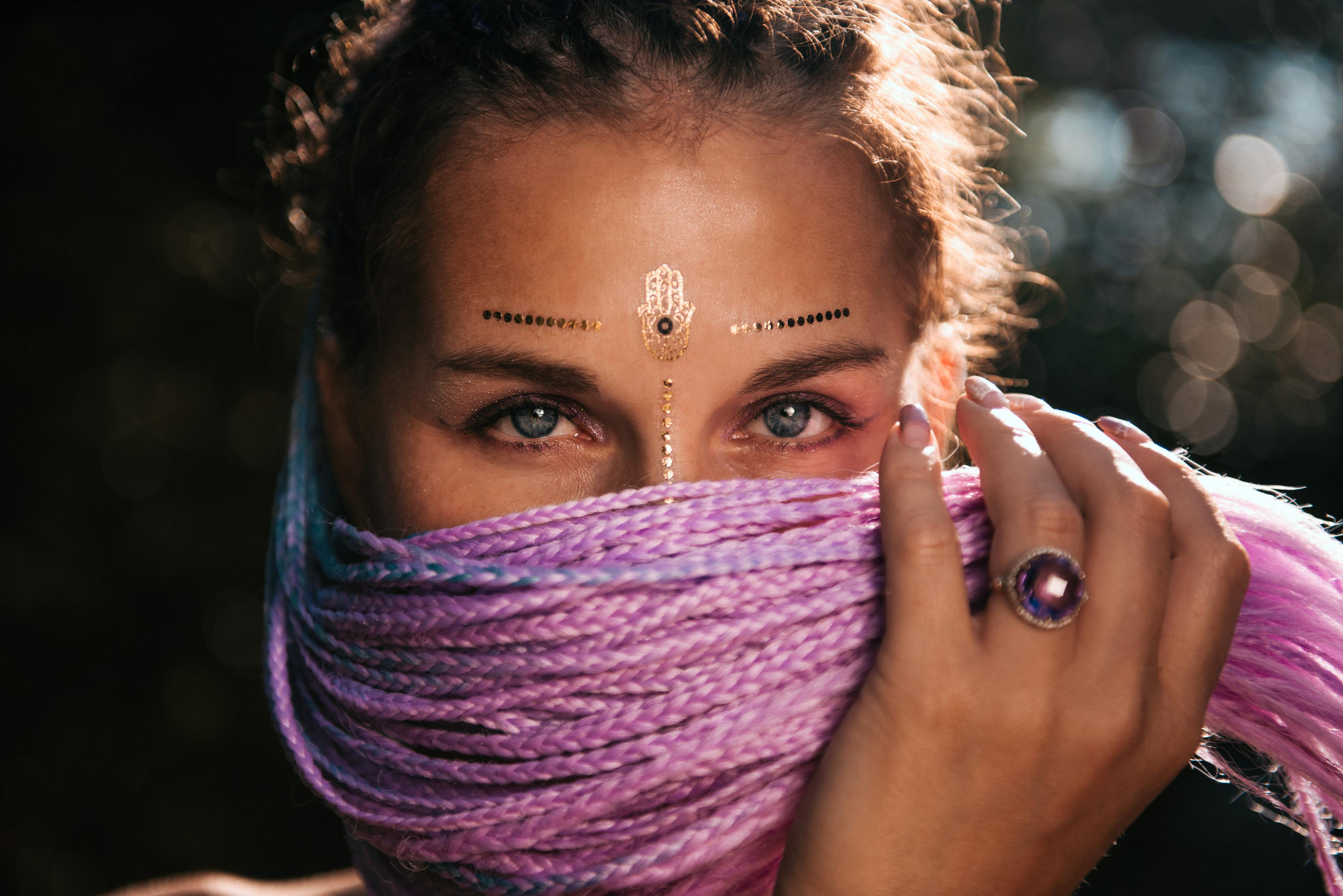 Фотосессия на берегу моря для сайта женского тура. Портретный и репортажный фотограф в Сочи Рамодина Юлия