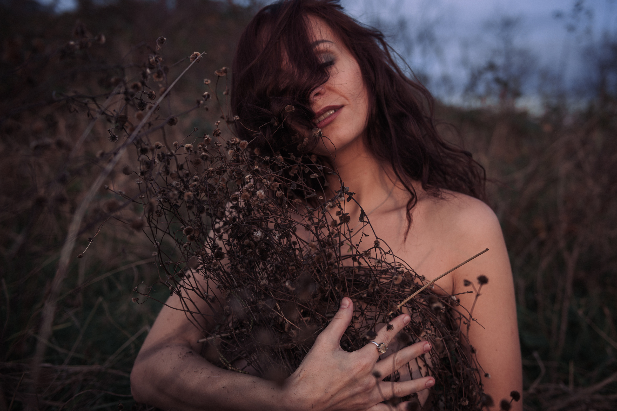 Аня. Фотосессия на холмах. Портретный и репортажный фотограф в Сочи Рамодина Юлия