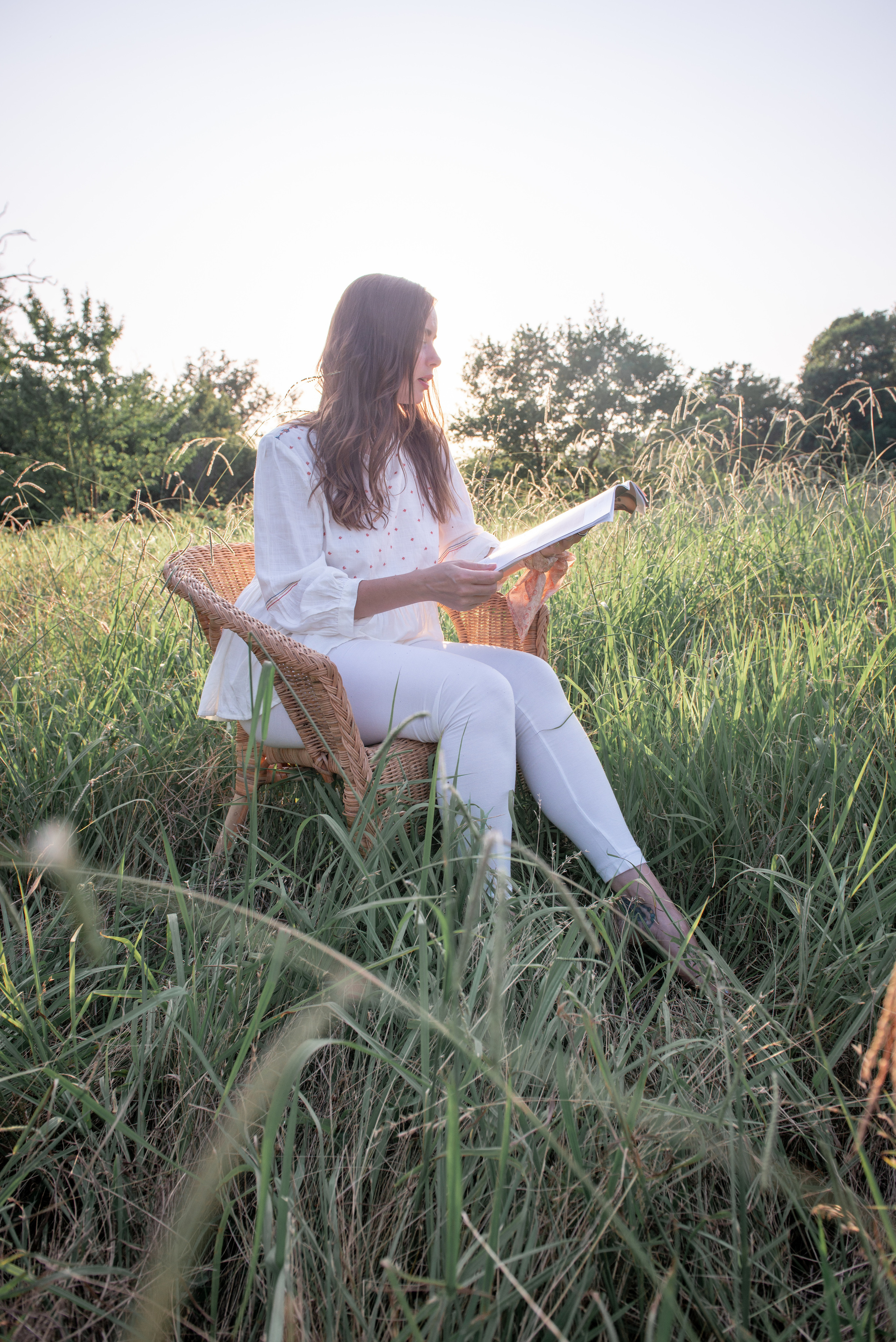 Фотосессия для блога Наташи. На поляне. Портретный и репортажный фотограф в Сочи Рамодина Юлия