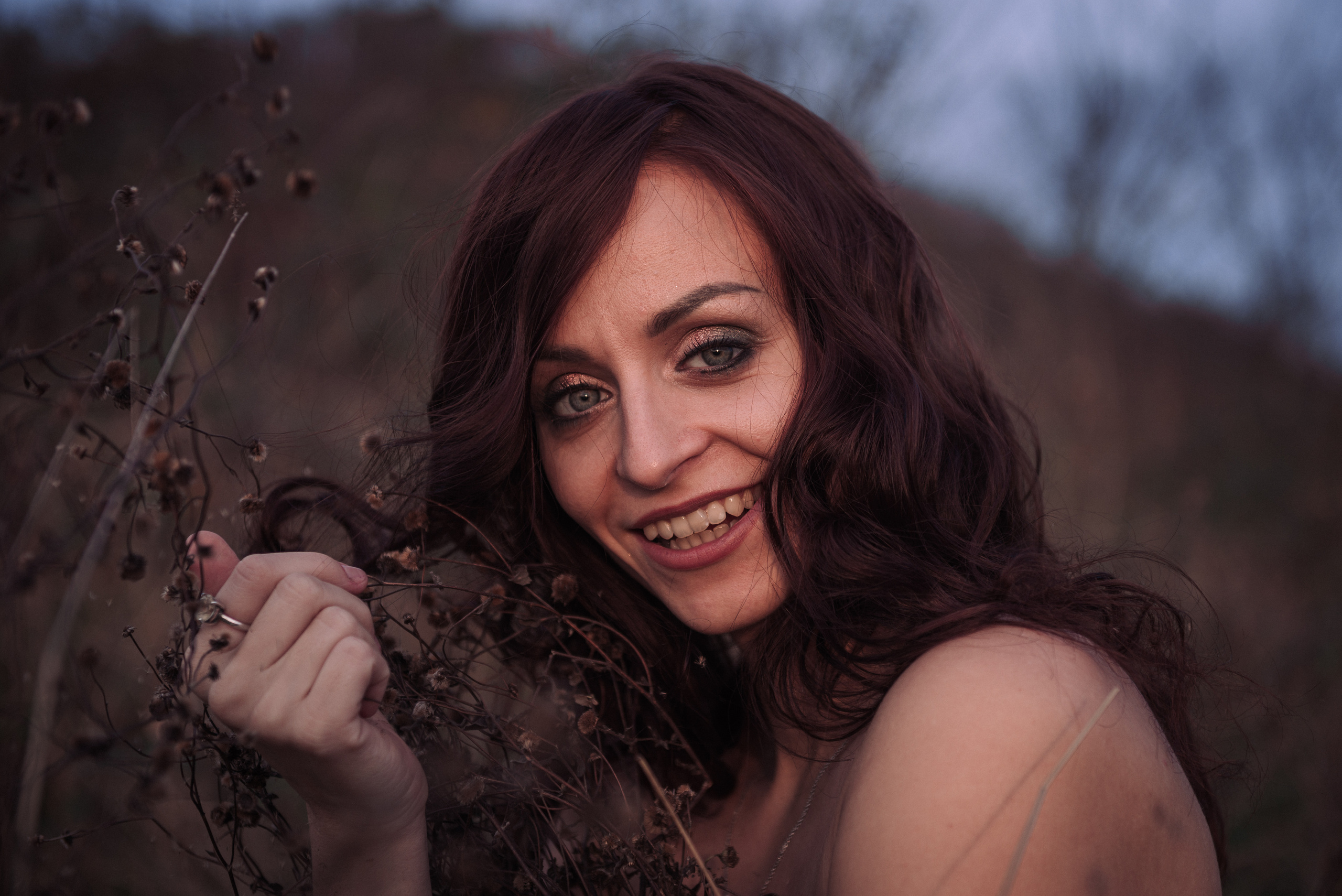 Аня. Фотосессия на холмах. Портретный и репортажный фотограф в Сочи Рамодина Юлия