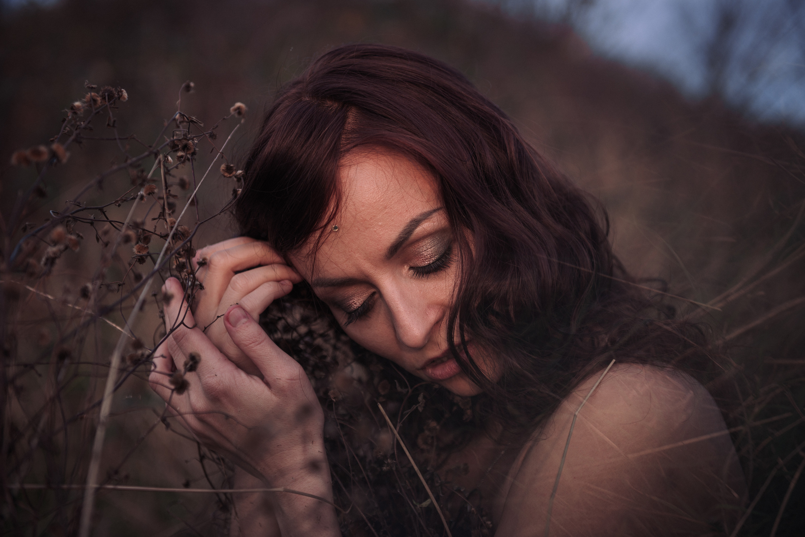 Аня. Фотосессия на холмах. Портретный и репортажный фотограф в Сочи Рамодина Юлия