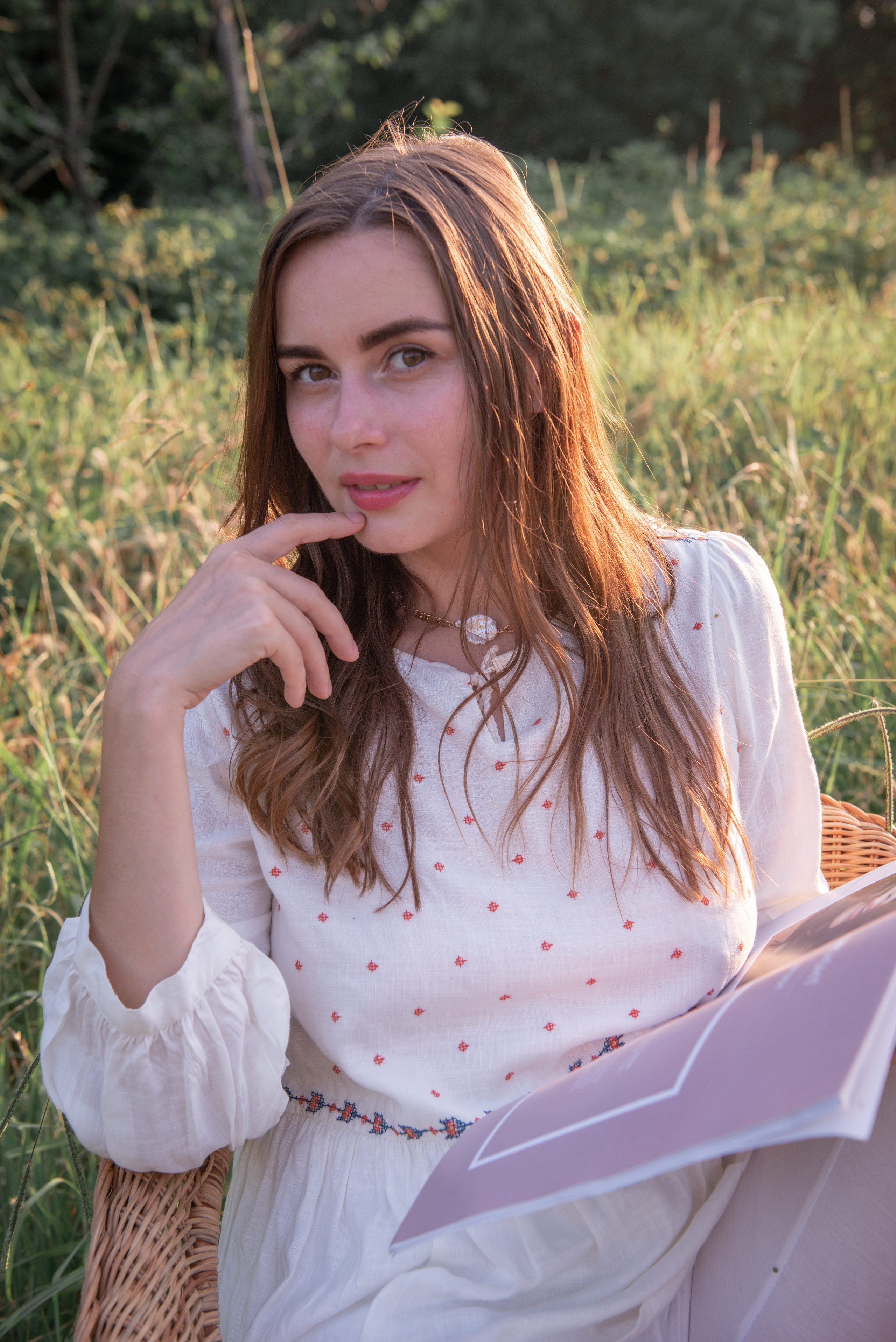 Фотосессия для блога Наташи. На поляне. Портретный и репортажный фотограф в Сочи Рамодина Юлия