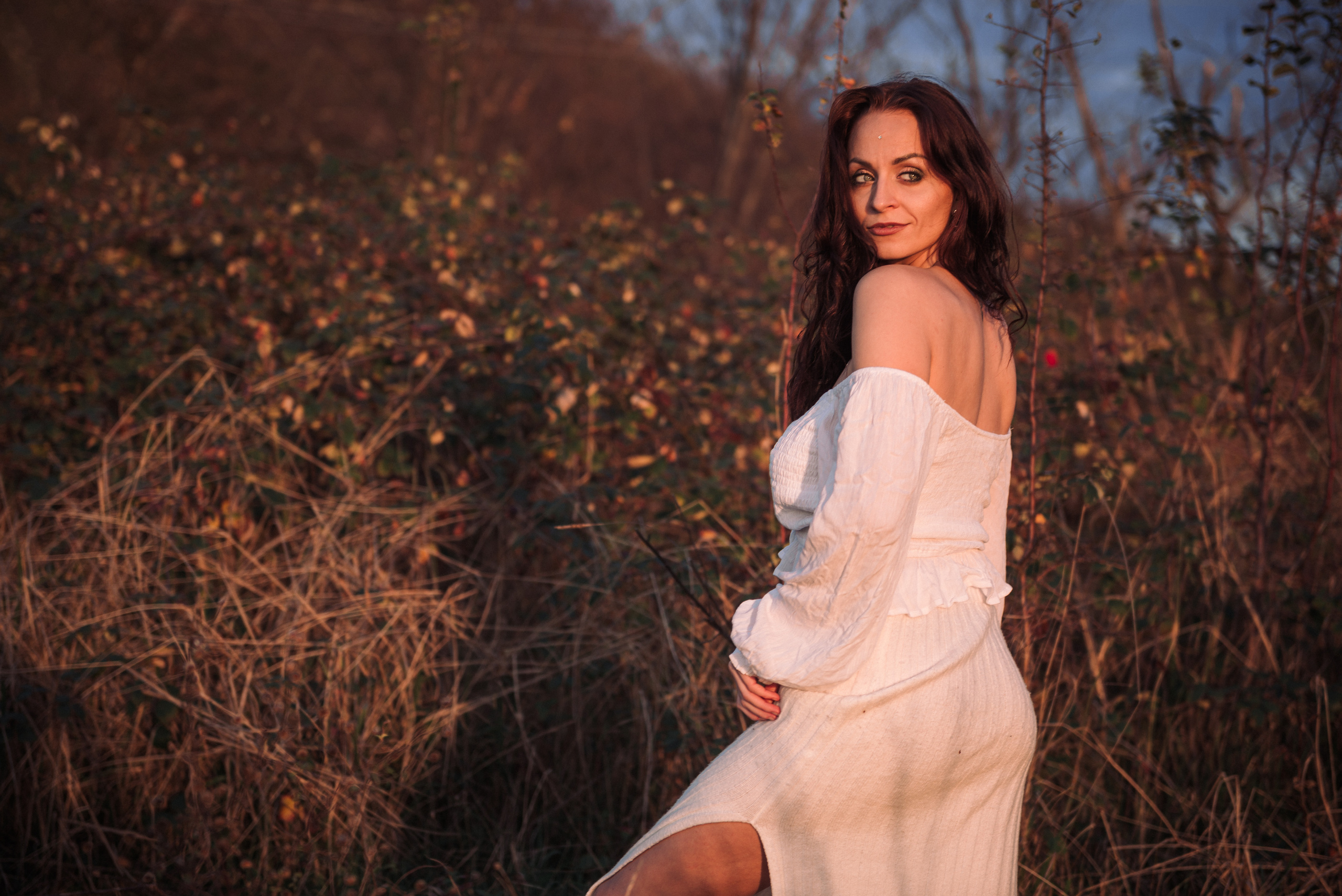 Аня. Фотосессия на холмах. Портретный и репортажный фотограф в Сочи Рамодина Юлия