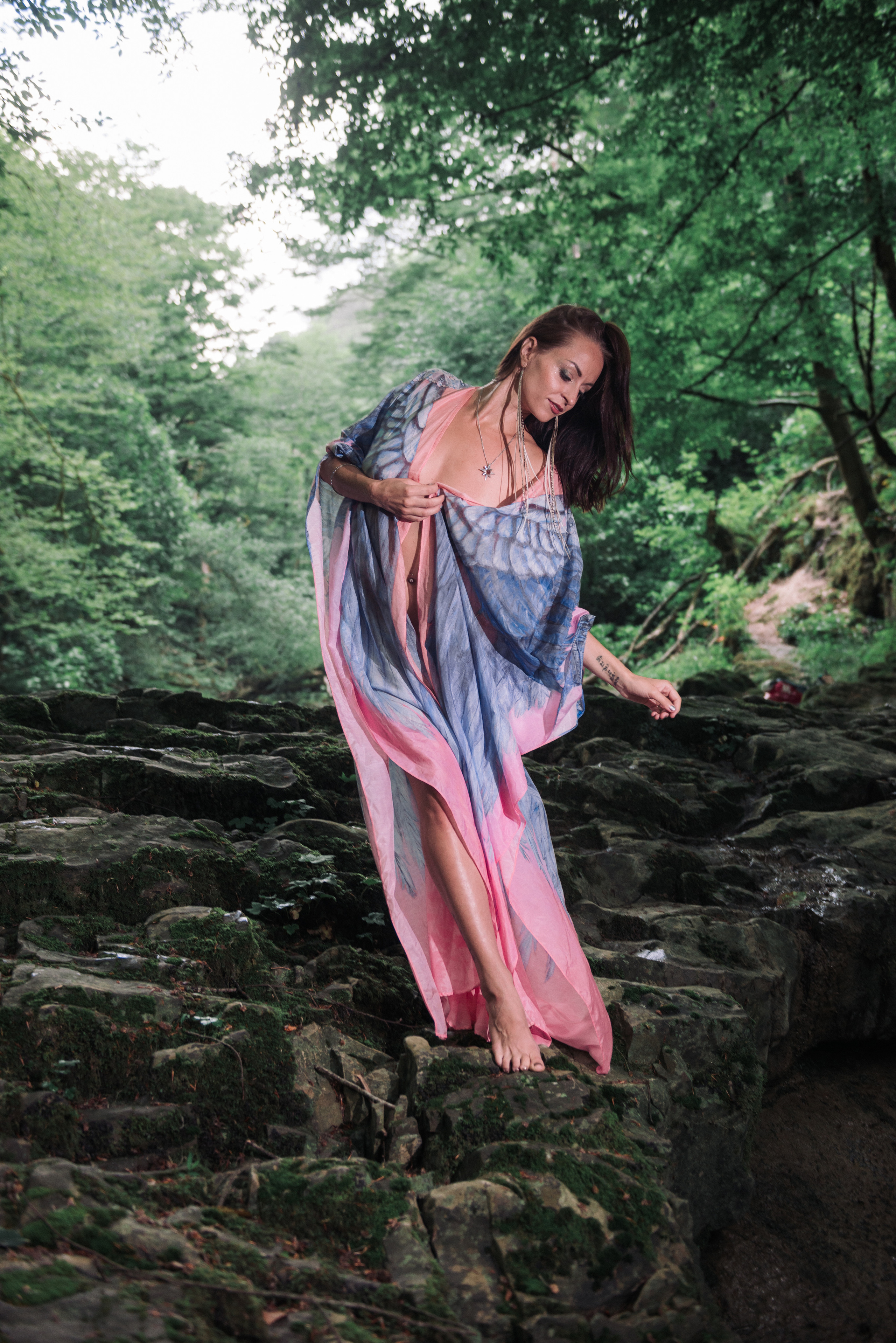 Аня. Фотосессия на водопаде. Портретный и репортажный фотограф в Сочи Рамодина Юлия