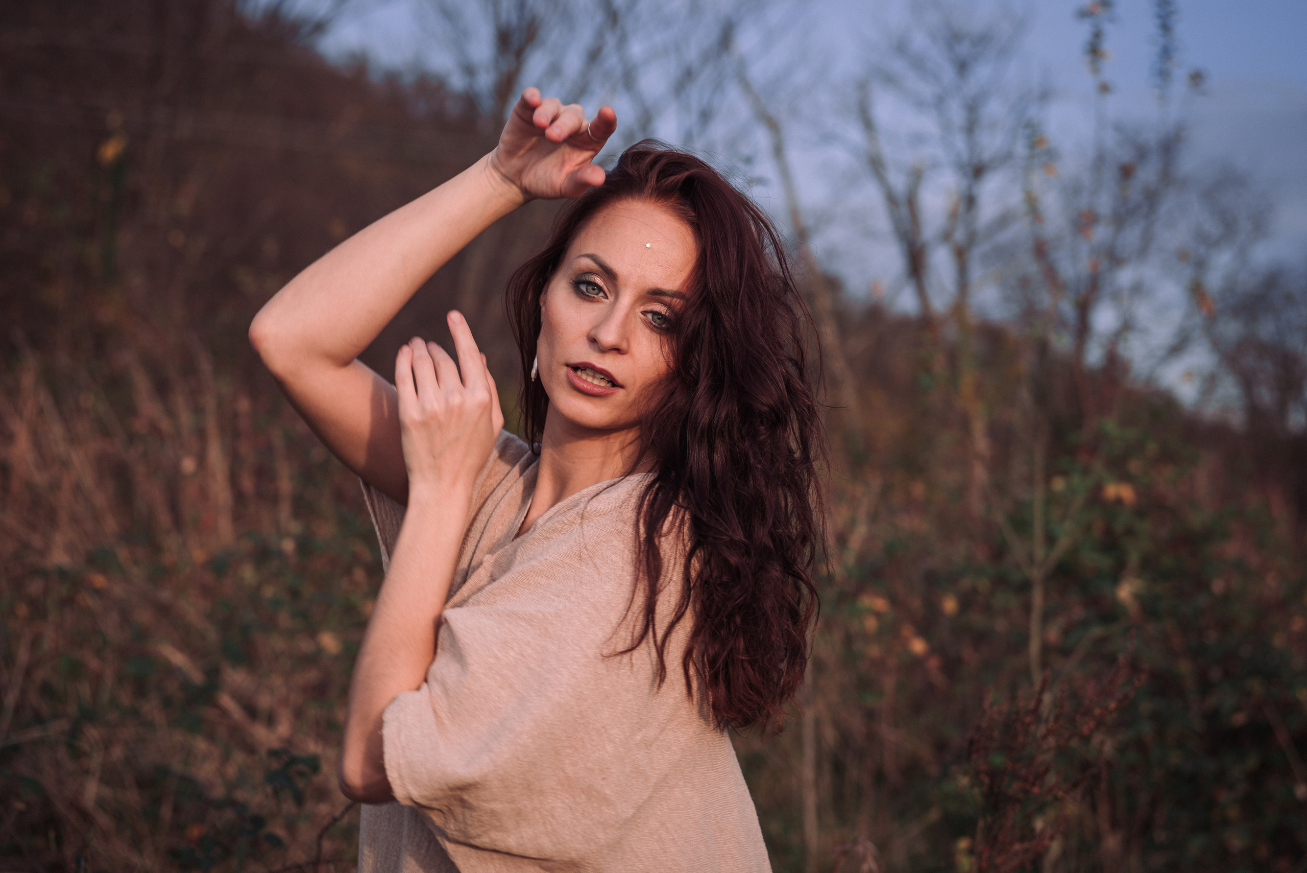 Аня. Фотосессия на холмах. Портретный и репортажный фотограф в Сочи Рамодина Юлия