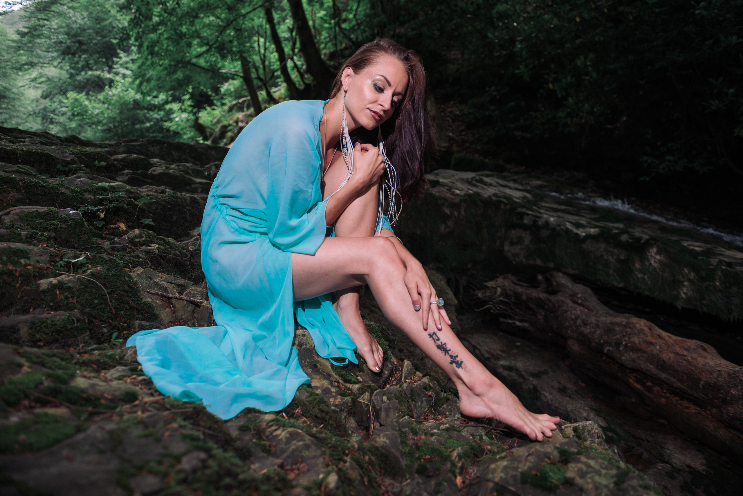 Аня. Фотосессия на водопаде. Портретный и репортажный фотограф в Сочи Рамодина Юлия