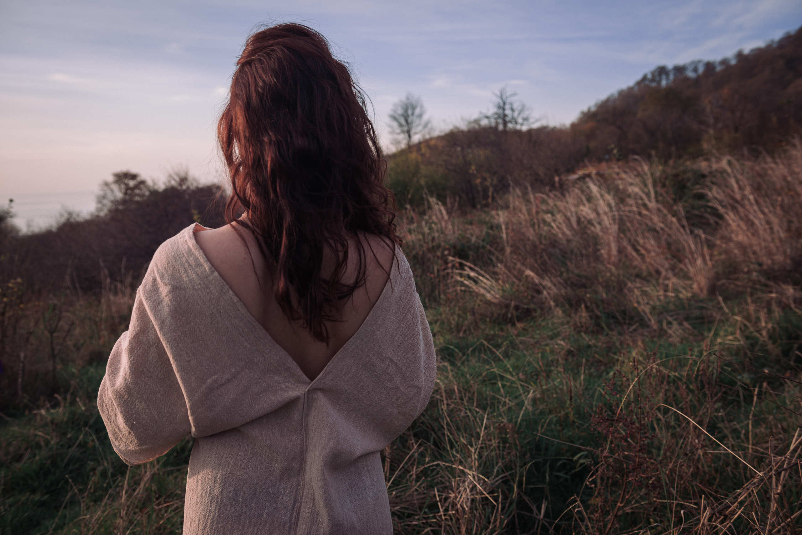 Аня. Фотосессия на холмах. Портретный и репортажный фотограф в Сочи Рамодина Юлия