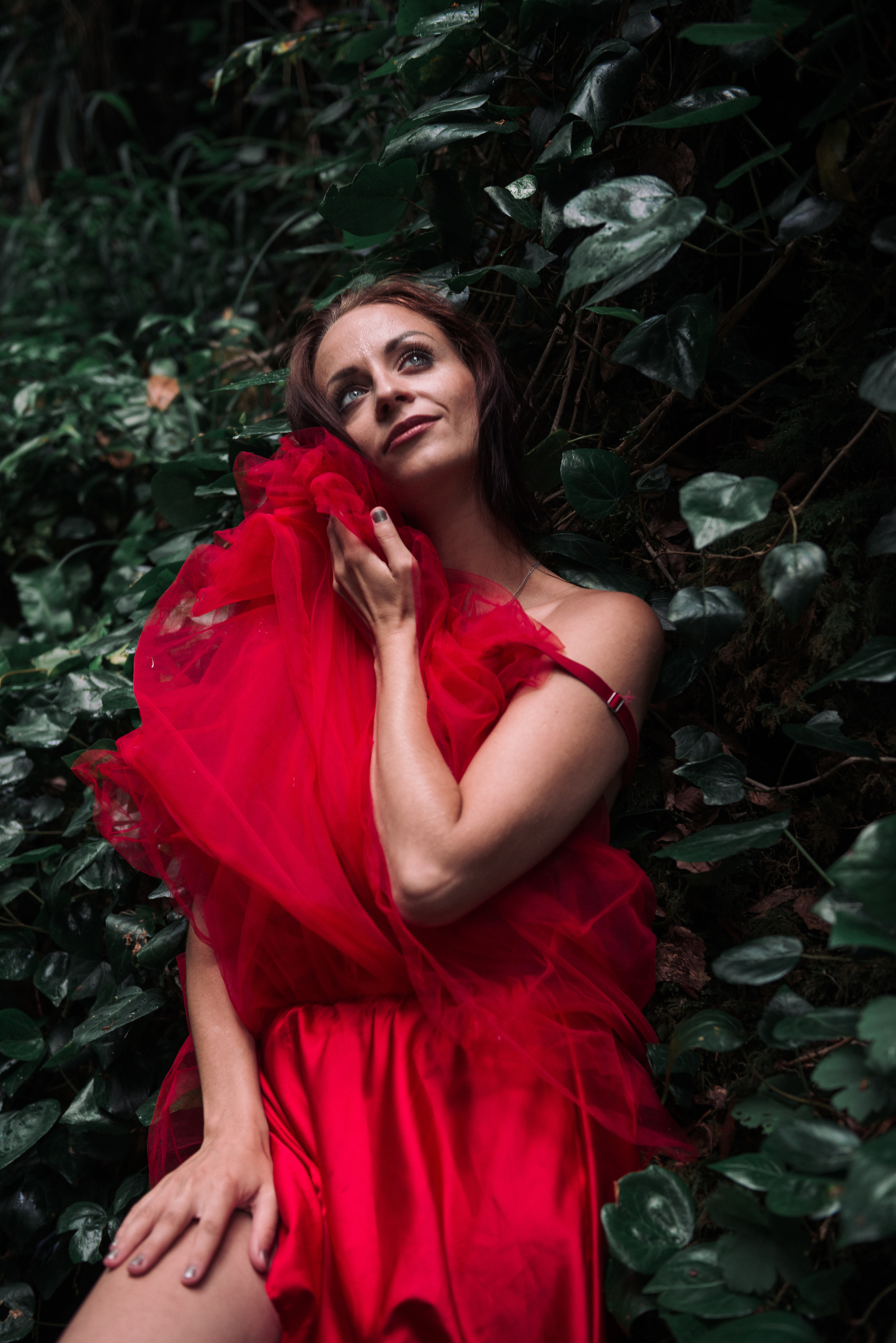 Аня. Фотосессия на водопаде. Портретный и репортажный фотограф в Сочи Рамодина Юлия