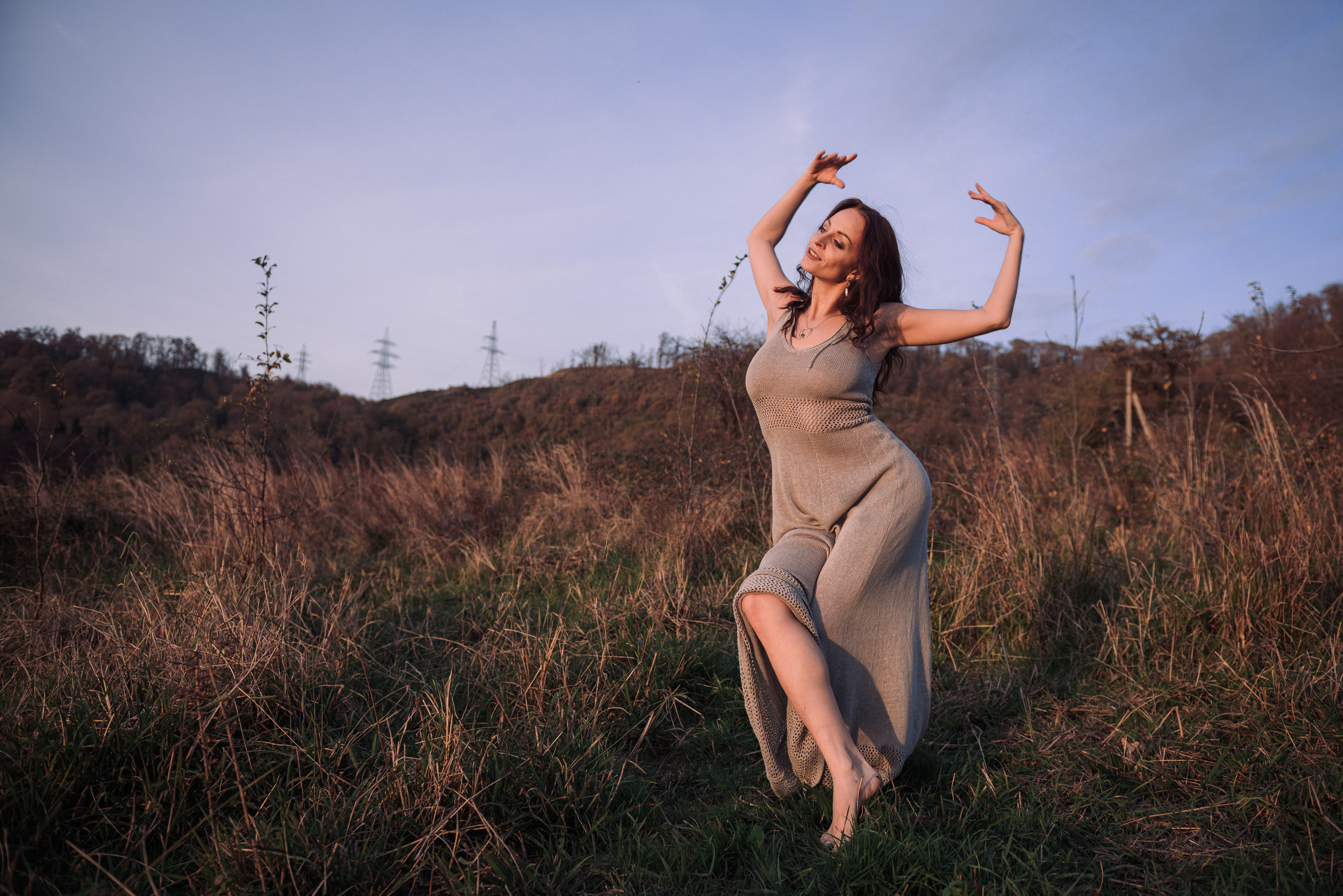 Аня. Фотосессия на холмах. Портретный и репортажный фотограф в Сочи Рамодина Юлия