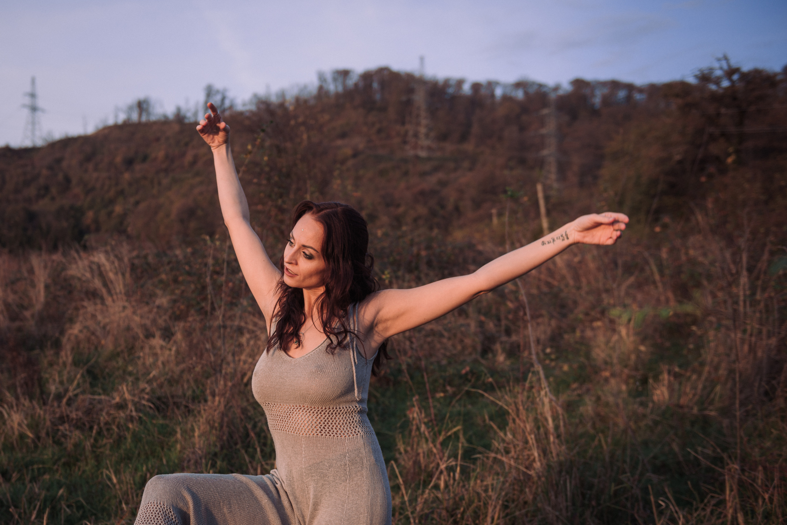 Аня. Фотосессия на холмах. Портретный и репортажный фотограф в Сочи Рамодина Юлия