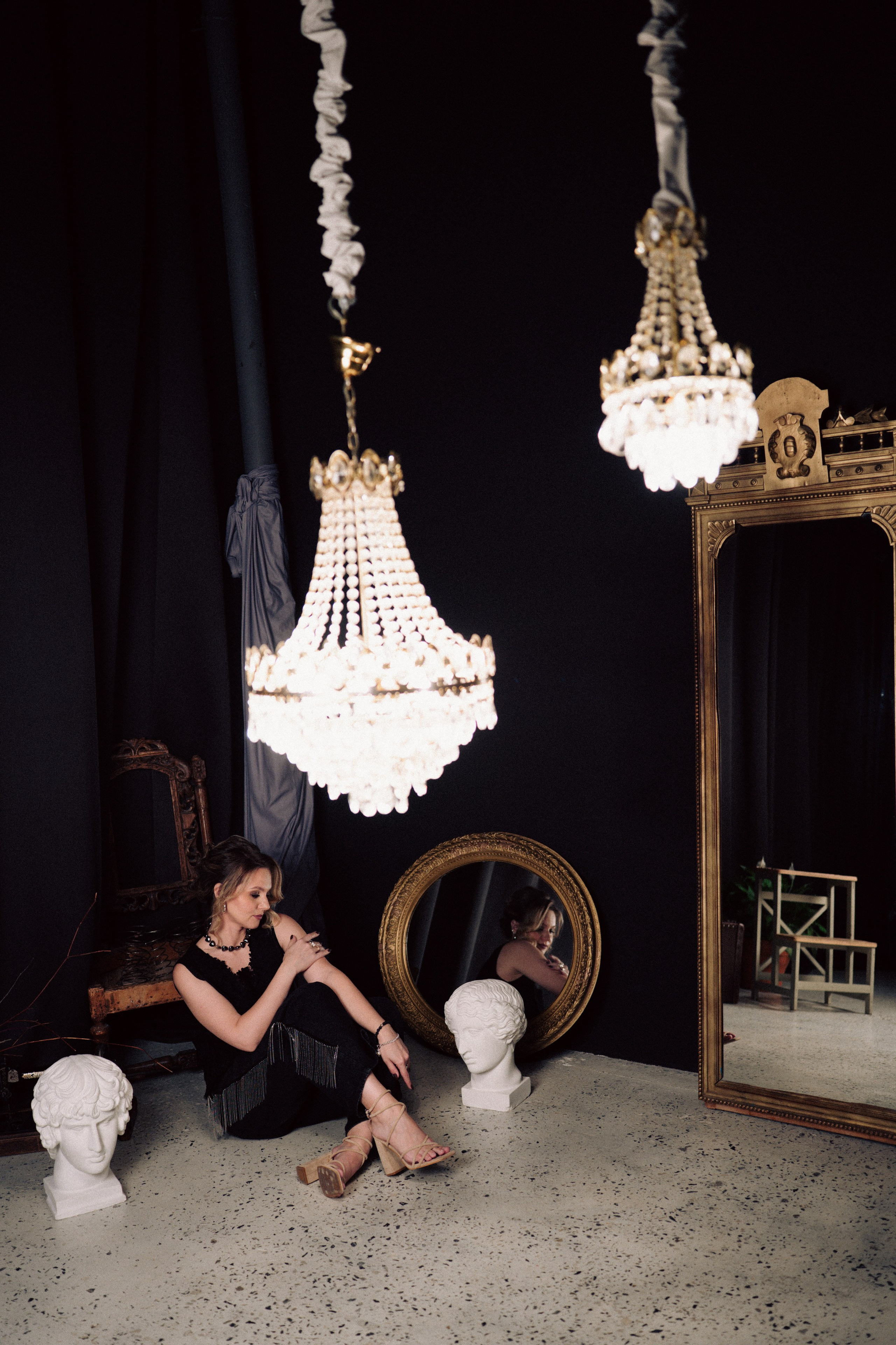 НОВОГОДНЯЯ ФОТОСЕСИИЯ В СТУДИИ ДЛЯ ДЕВУШКИ И ПРОГУЛКА ПО ЧЕРНЫШЕВСКОЙ. Профессиональный фотограф, Санкт-Петербург — Виктория Богомолова