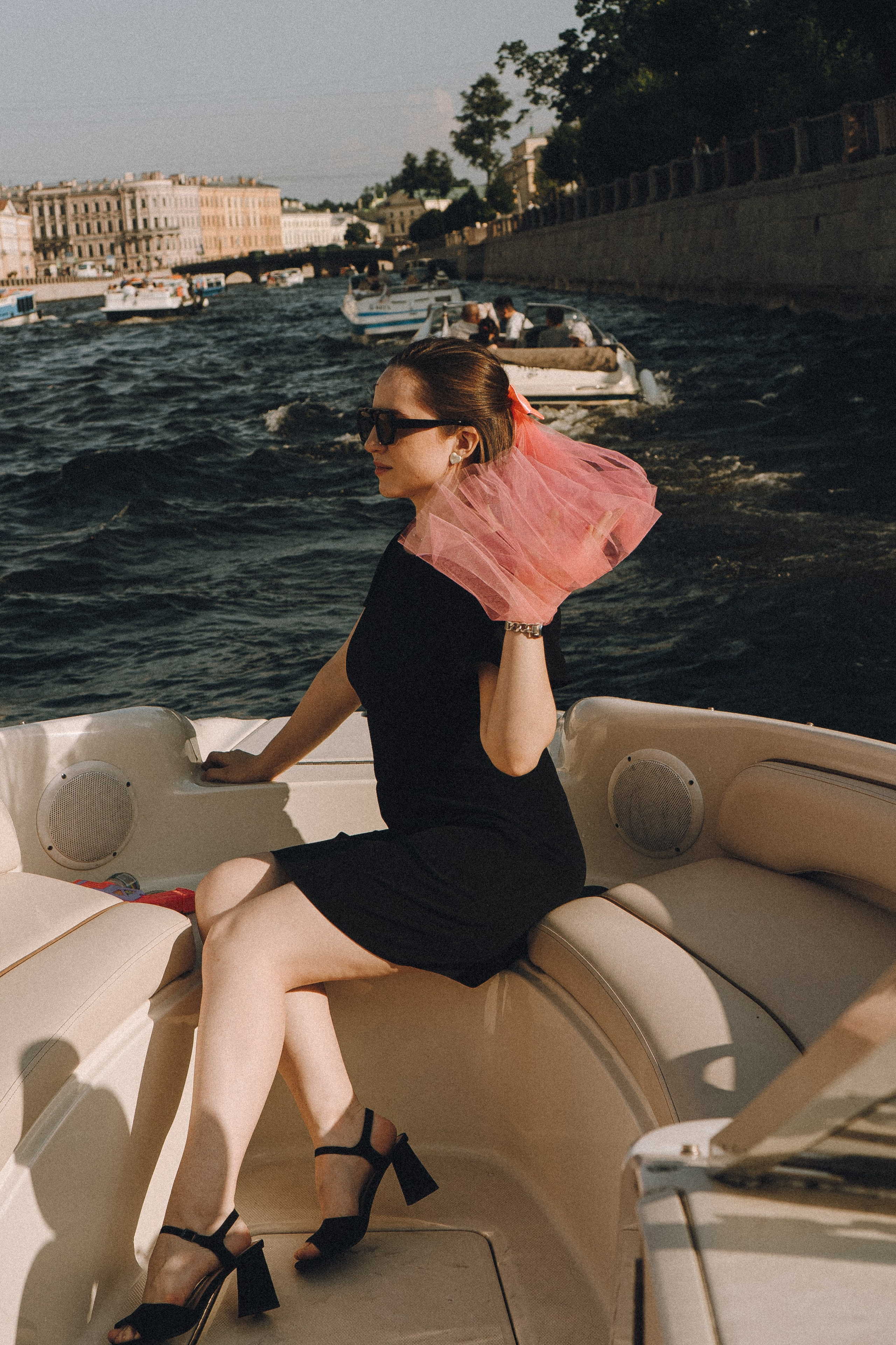 ДЕВИЧНИК НА КАТЕРЕ. Профессиональный фотограф, Санкт-Петербург — Виктория Богомолова