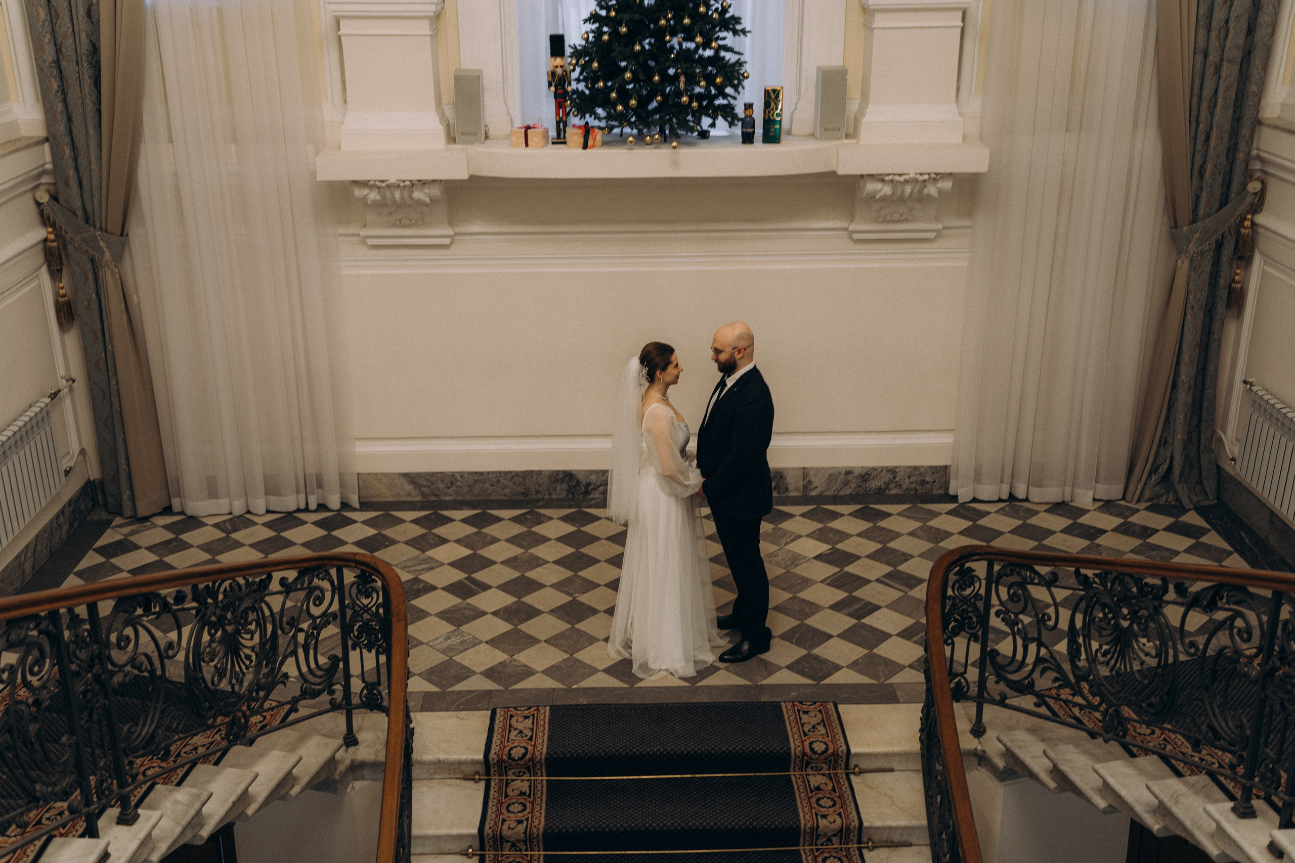 СВАДЕБНАЯ СЬЕМКА ВО ВТОРОМ ДВОРЦЕ (ДЕКАБРЬ) ТАКЖЕ СЬЕМКА В СТУДИИ НА ЧЕРНЫШЕВСКОЙ. Профессиональный фотограф, Санкт-Петербург — Виктория Богомолова