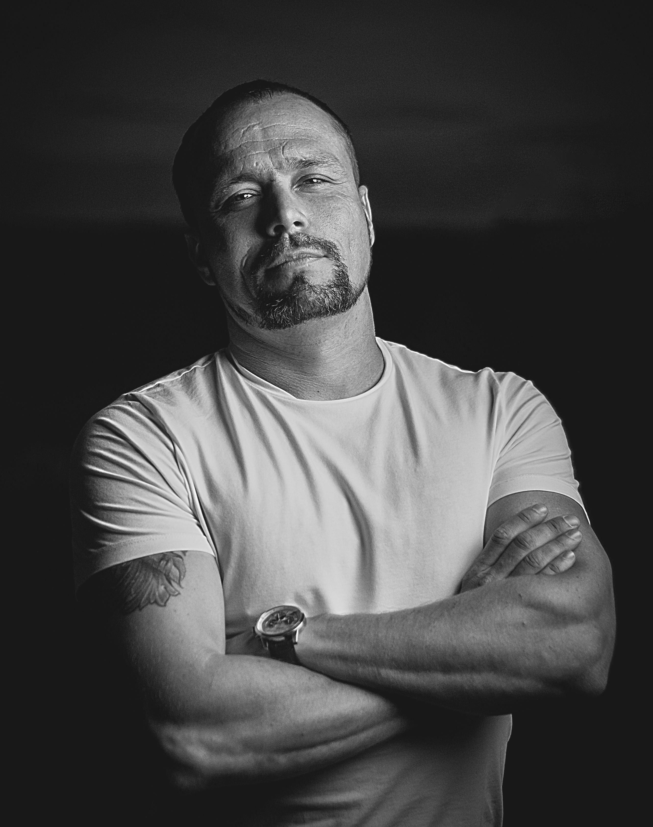 Портрет чб. Портретный фотограф в Москве Антон Орлов