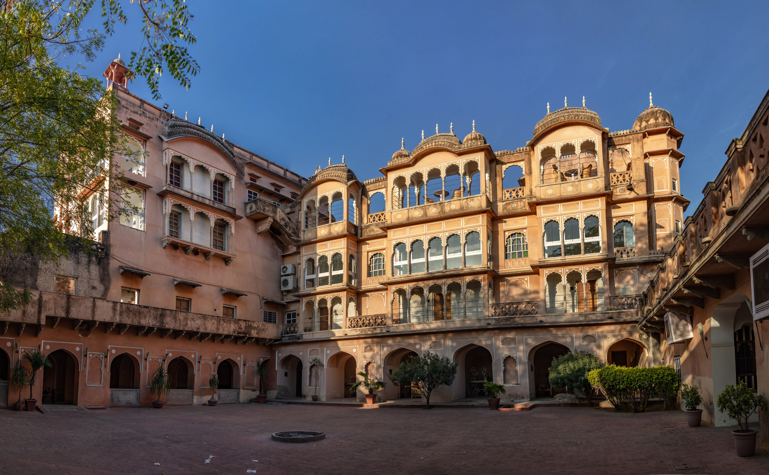 Дворец-отель Patan Mahal. Фотограф Лара Кучина