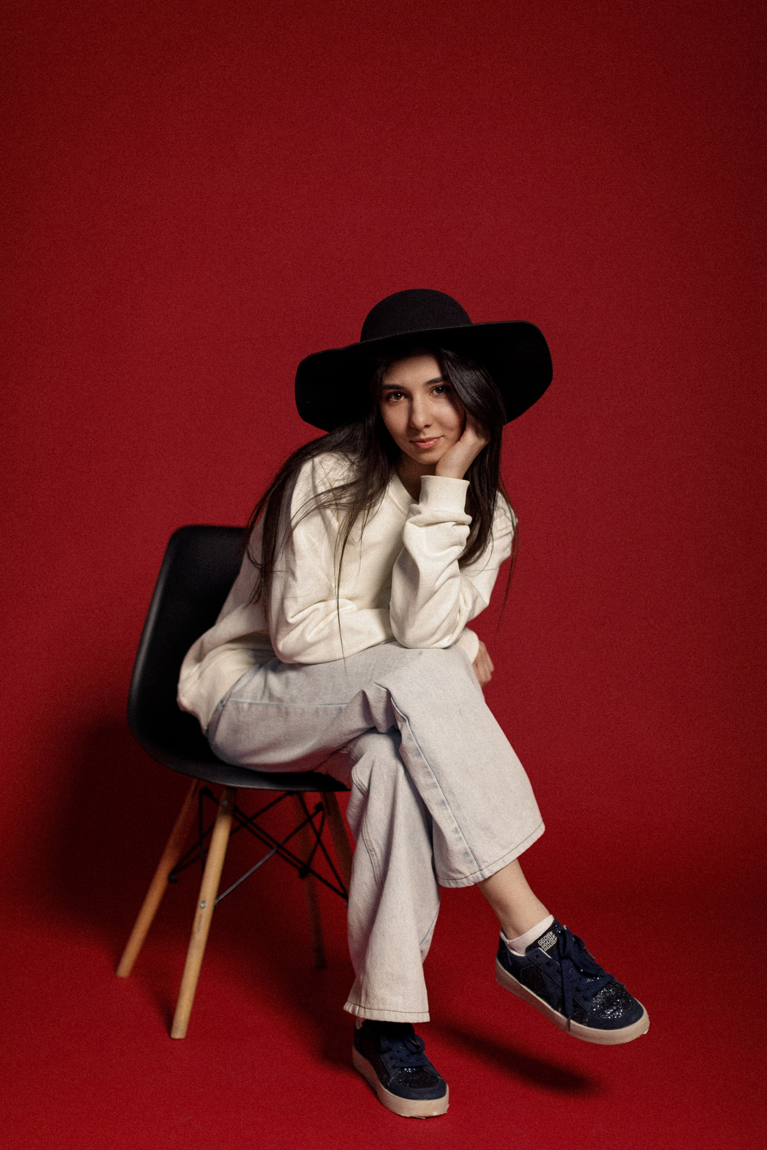 Фотосессия сестёр в студии. Фотограф во Владикавказе Юрий Геворгизов