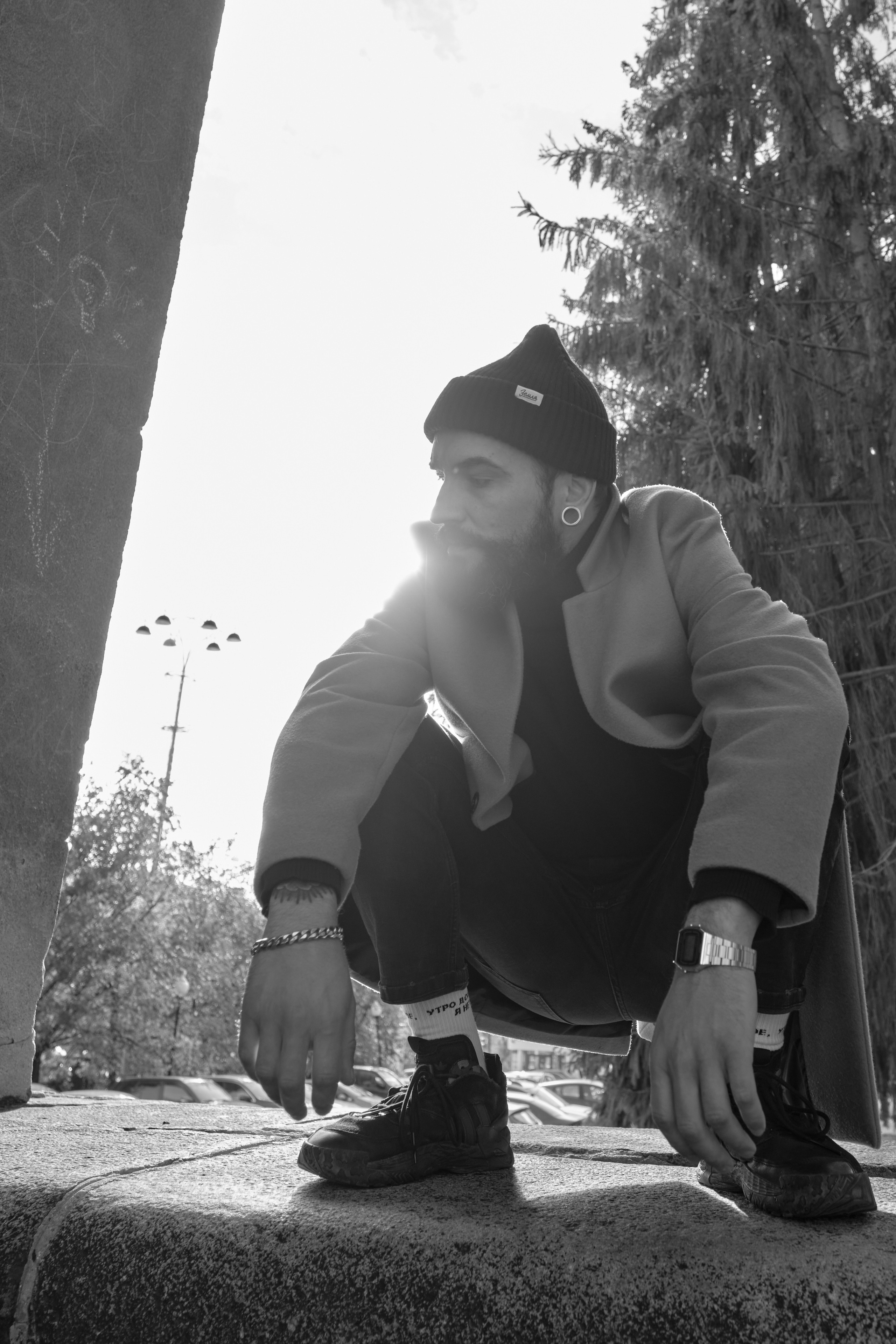 Андрей. Мужской портрет на улице. Свадебный и портретный фотограф в Екатеринбурге Александр Блюденов