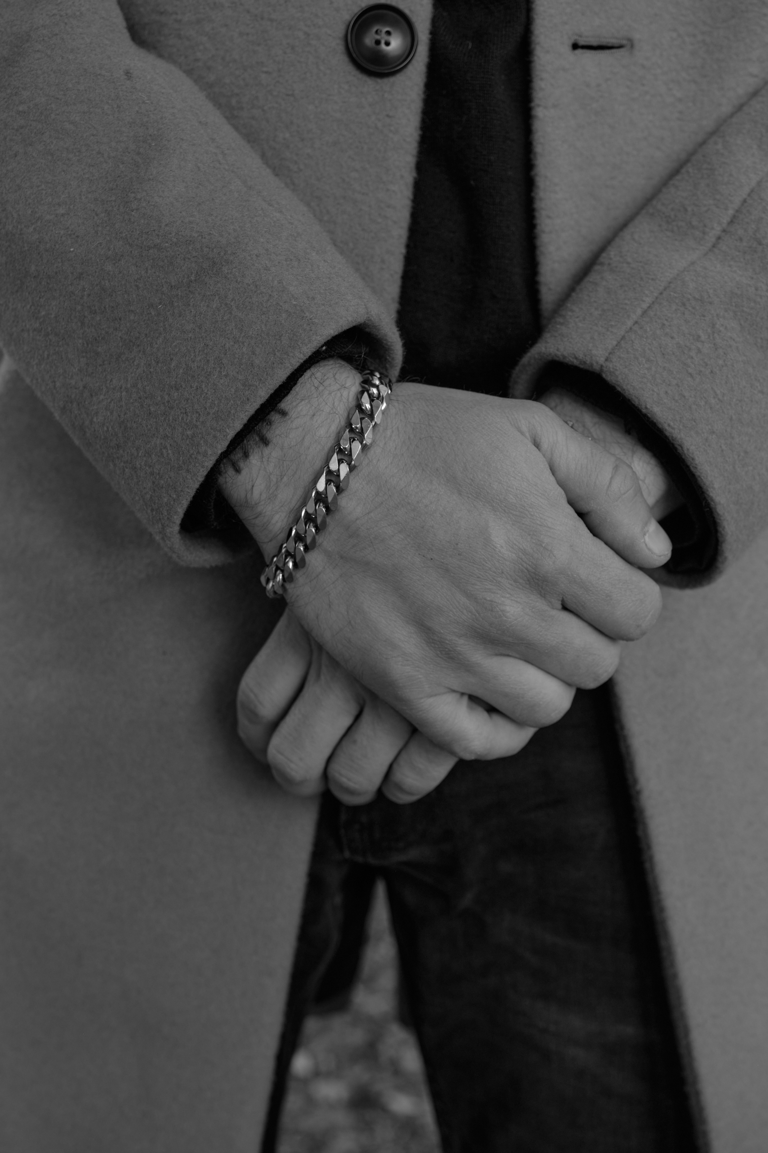 Андрей. Мужской портрет на улице. Свадебный и портретный фотограф в Екатеринбурге Александр Блюденов