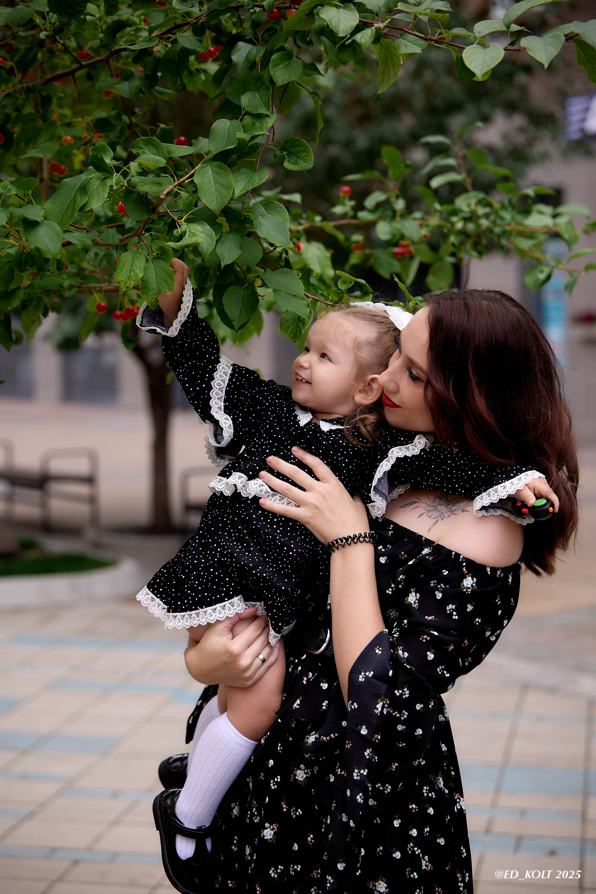 Прогулочная фотосессия. ФОТОГРАФ ЭДУАРД КОЛТУНОВСКИЙ