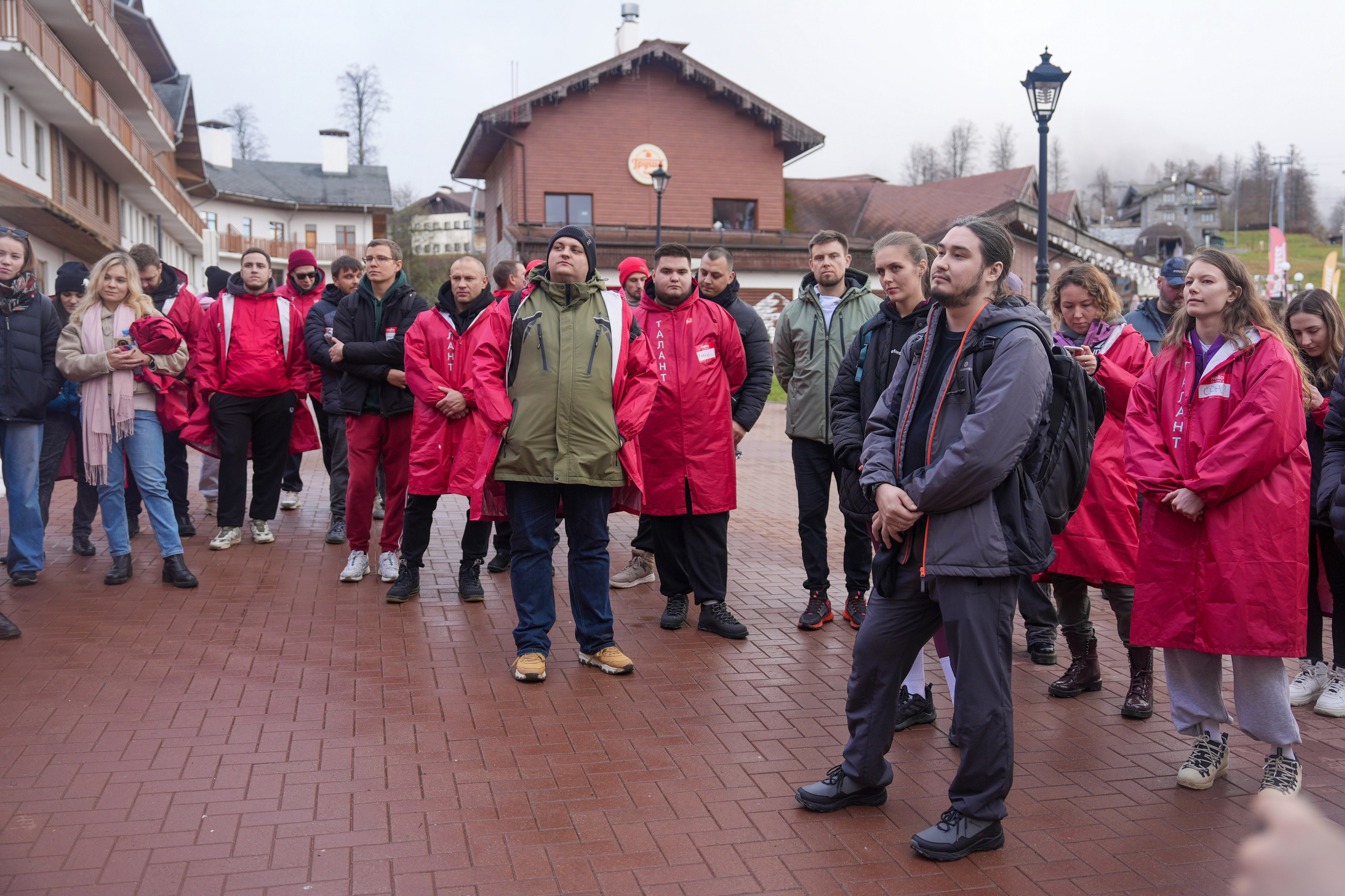 MICE мероприятие — хайкинг на курорте Роза Хутор. Репортажный фотограф в Красной Поляне и Сочи Павлюченко Екатерина