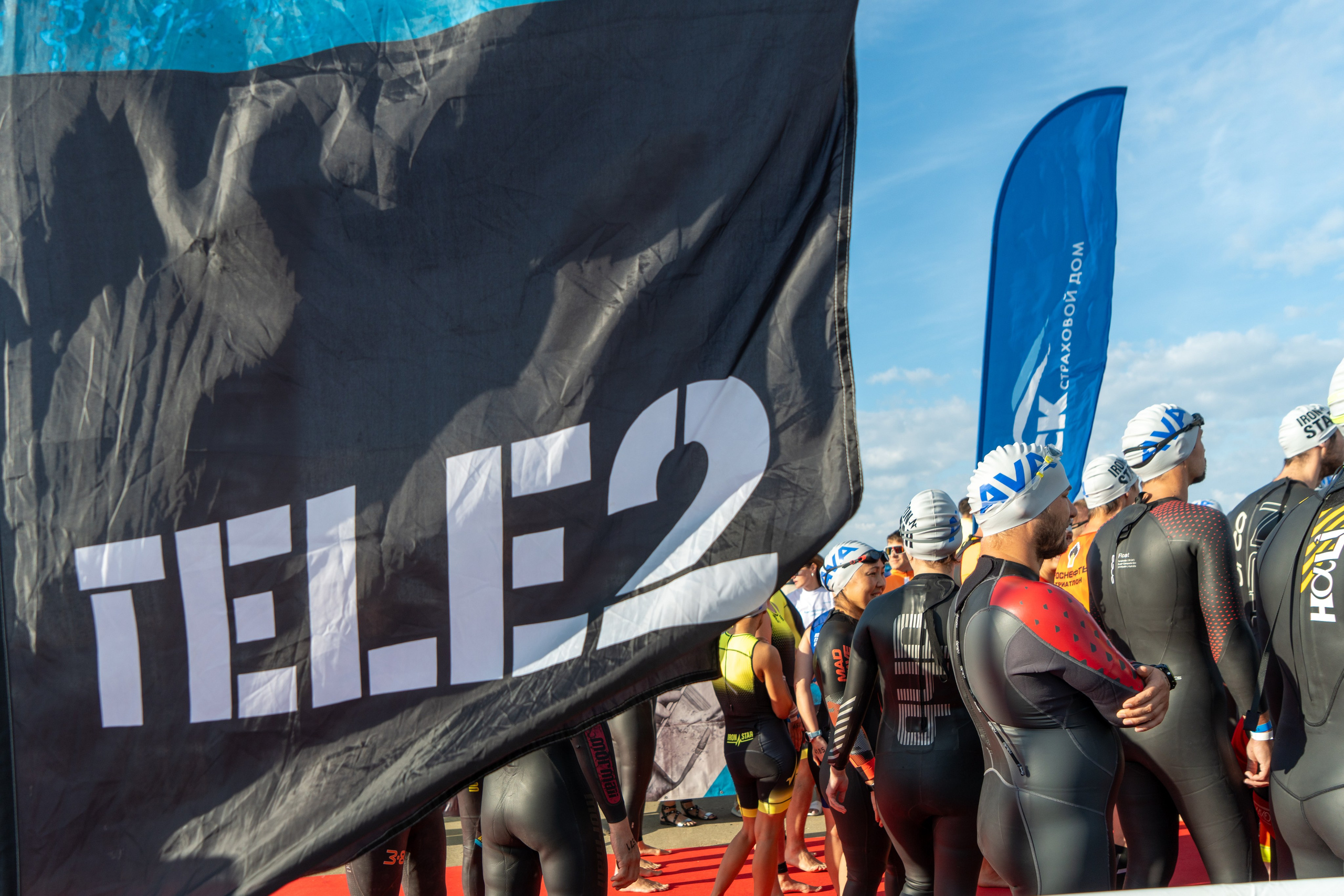 Фотоотчет партнерской интеграции для компании TELE2 на фестивале Ironstar. Репортажный фотограф в Красной Поляне и Сочи Павлюченко Екатерина