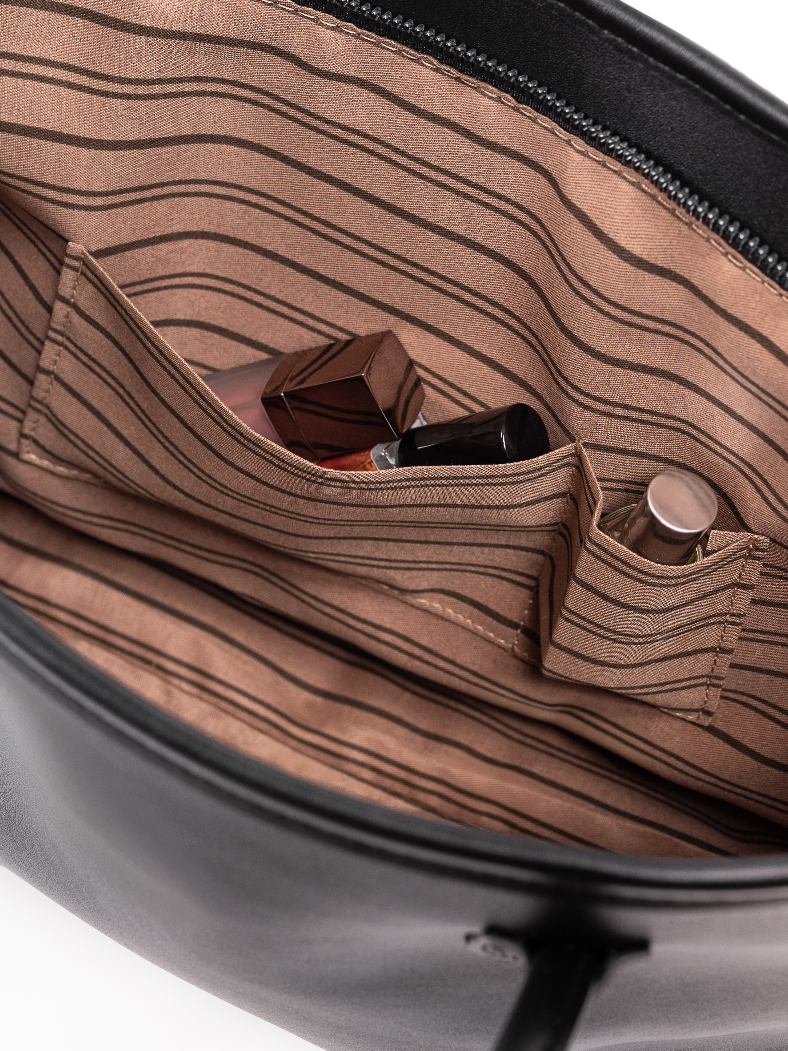 Q Сумки-тоут женские предметка серия 2. Предметный фотограф, фото для маркетплейсов Пятигорск, КМВ