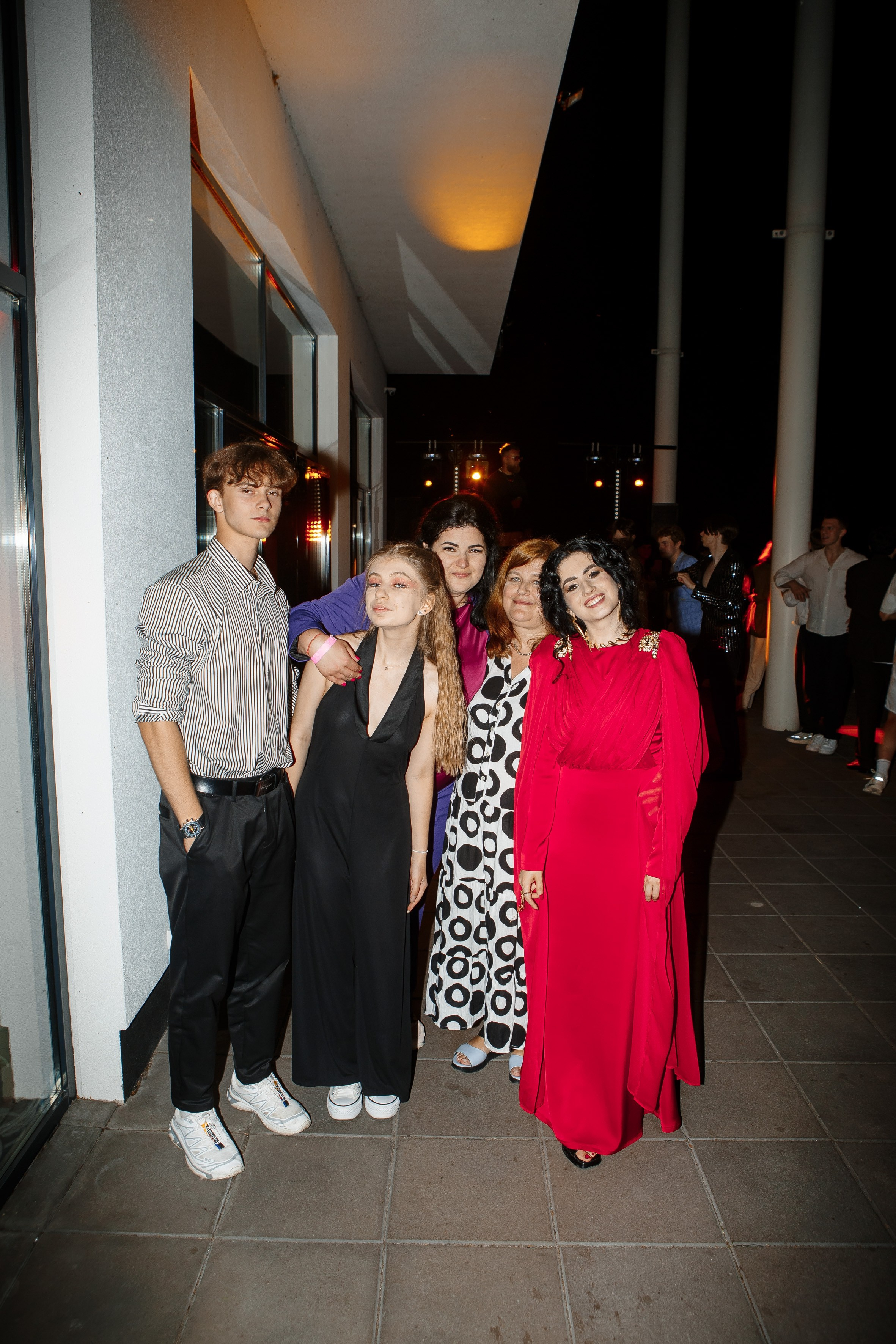 Выпускной Гимназия 12 2024 OpenHouse. Свадебный и портретный Фотограф в Липецке Дмитрий Котюков