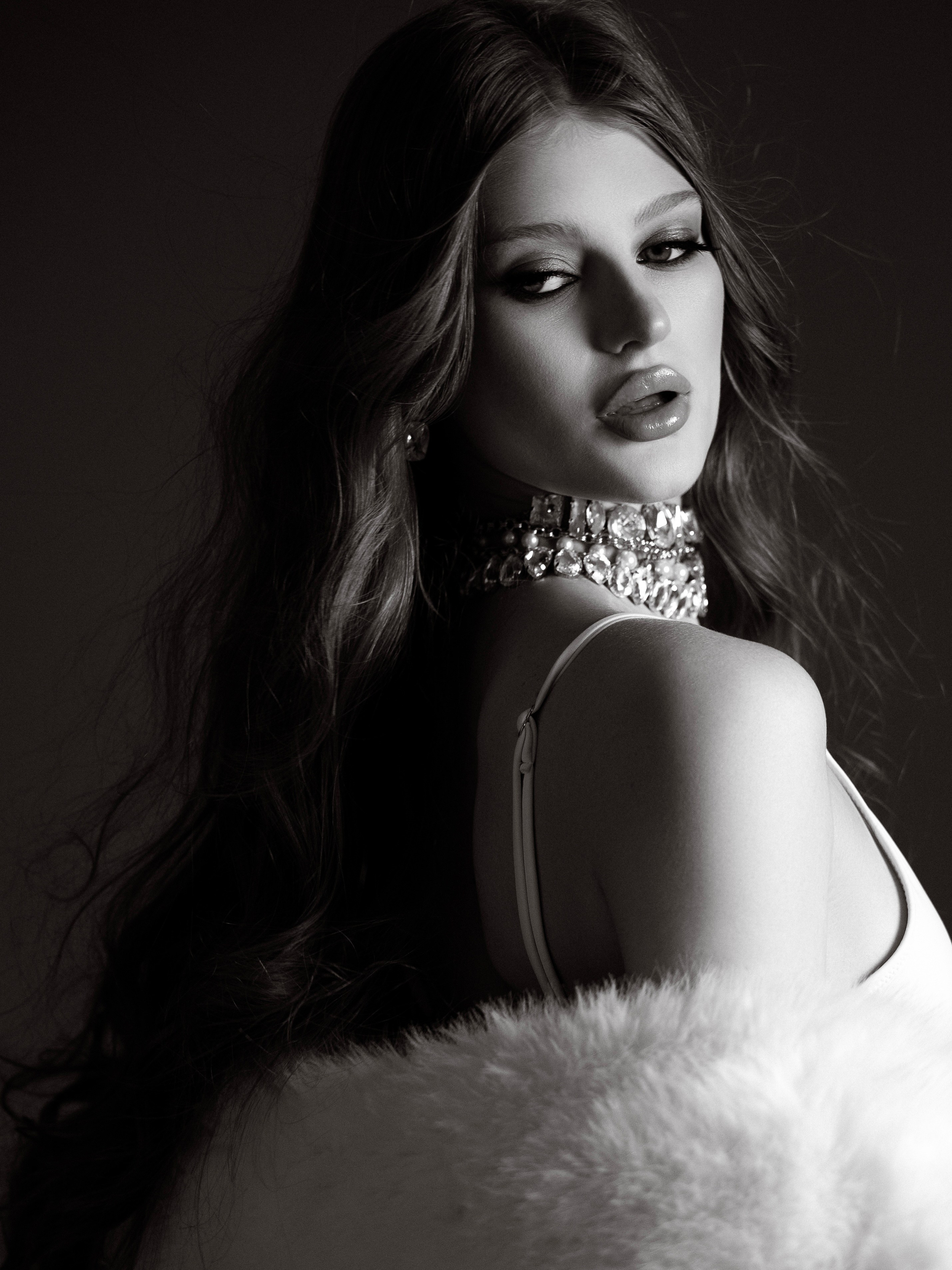 Вероника. Главная