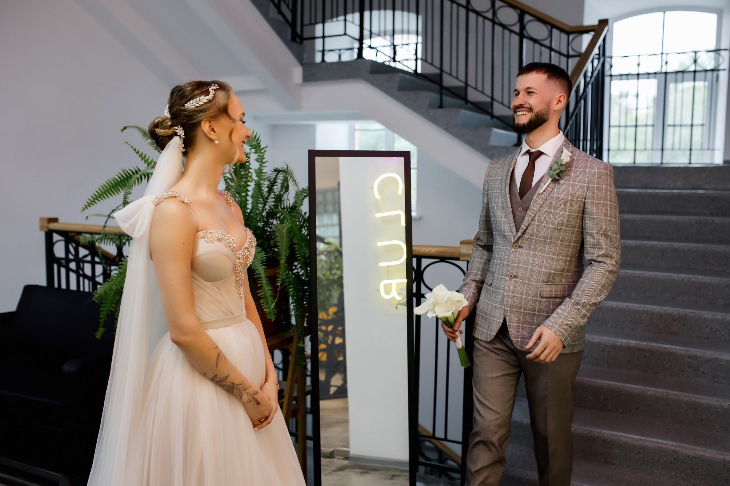 Степан и Ульяна. Утро. Загс. Прогулка. Дождь и солнце. Свадебный фотограф в Хабаровске