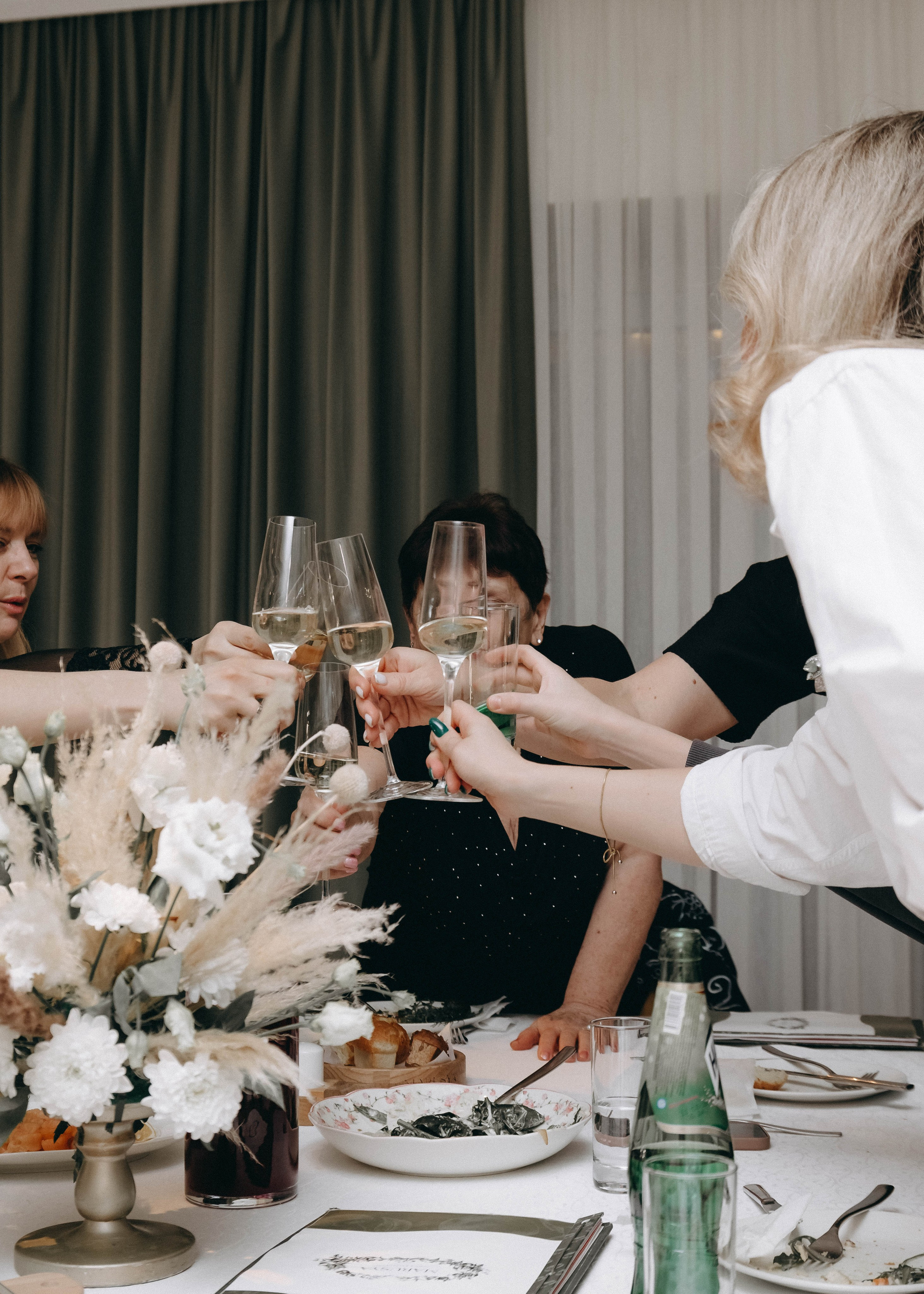 Юбилей Людмилы Александровны. Семейный фотограф Софи Симакова в Волгограде и Волжском
