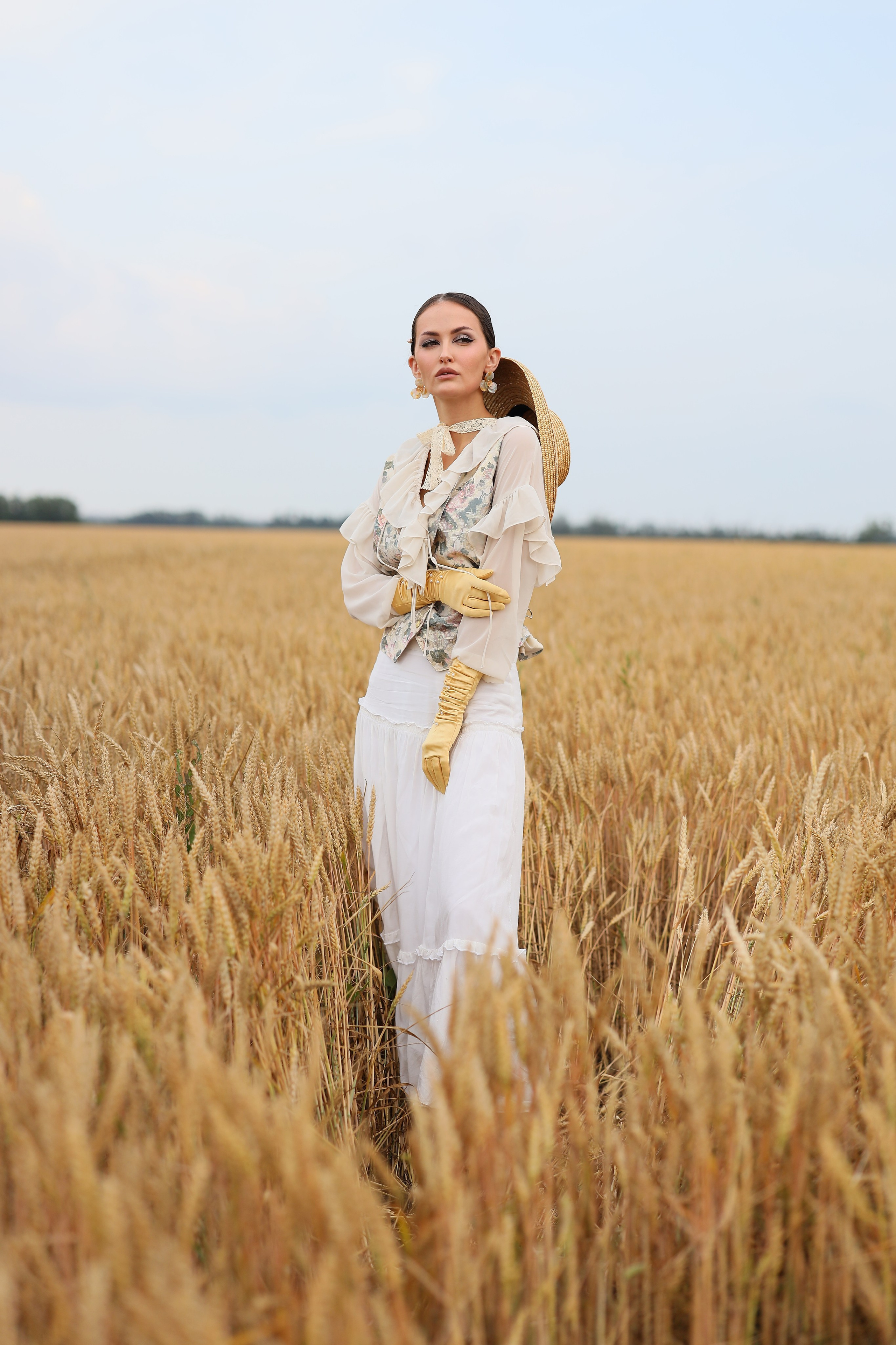 Фотосессия в поле. Свадебный и семейный фотограф в Абхазии Жанна Соснина