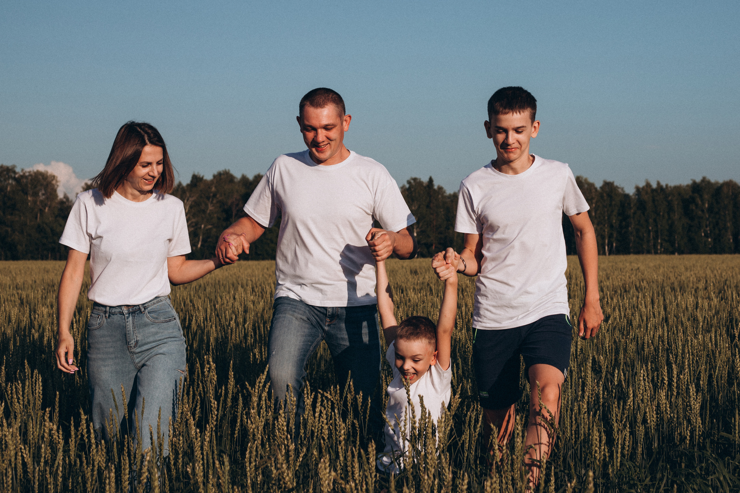 Вадим Юля Никита и Даниил. Семейный фотограф Нижневартовск Тюмень Ефимова Ирина