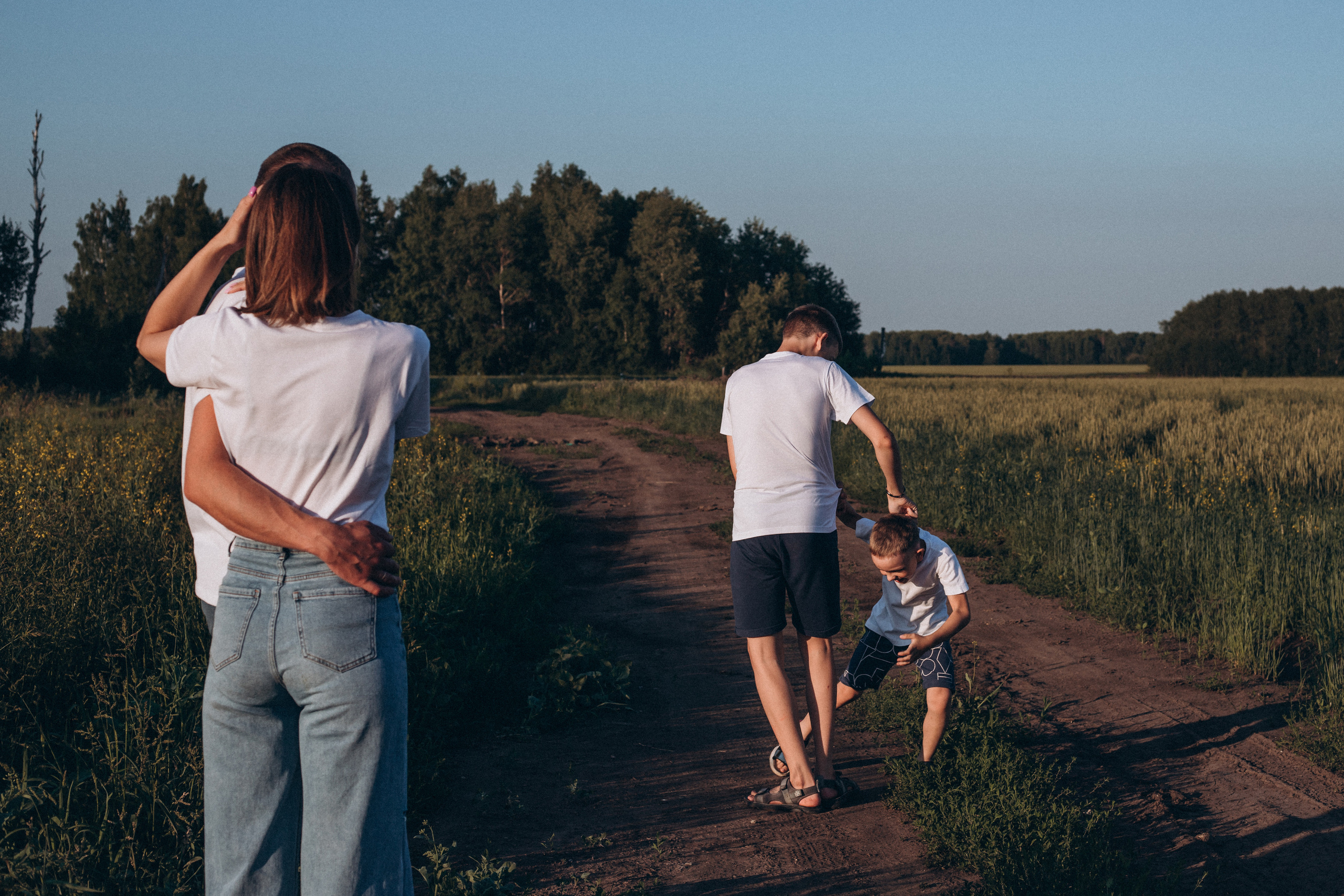 Вадим Юля Никита и Даниил. Семейный фотограф Нижневартовск Тюмень Ефимова Ирина