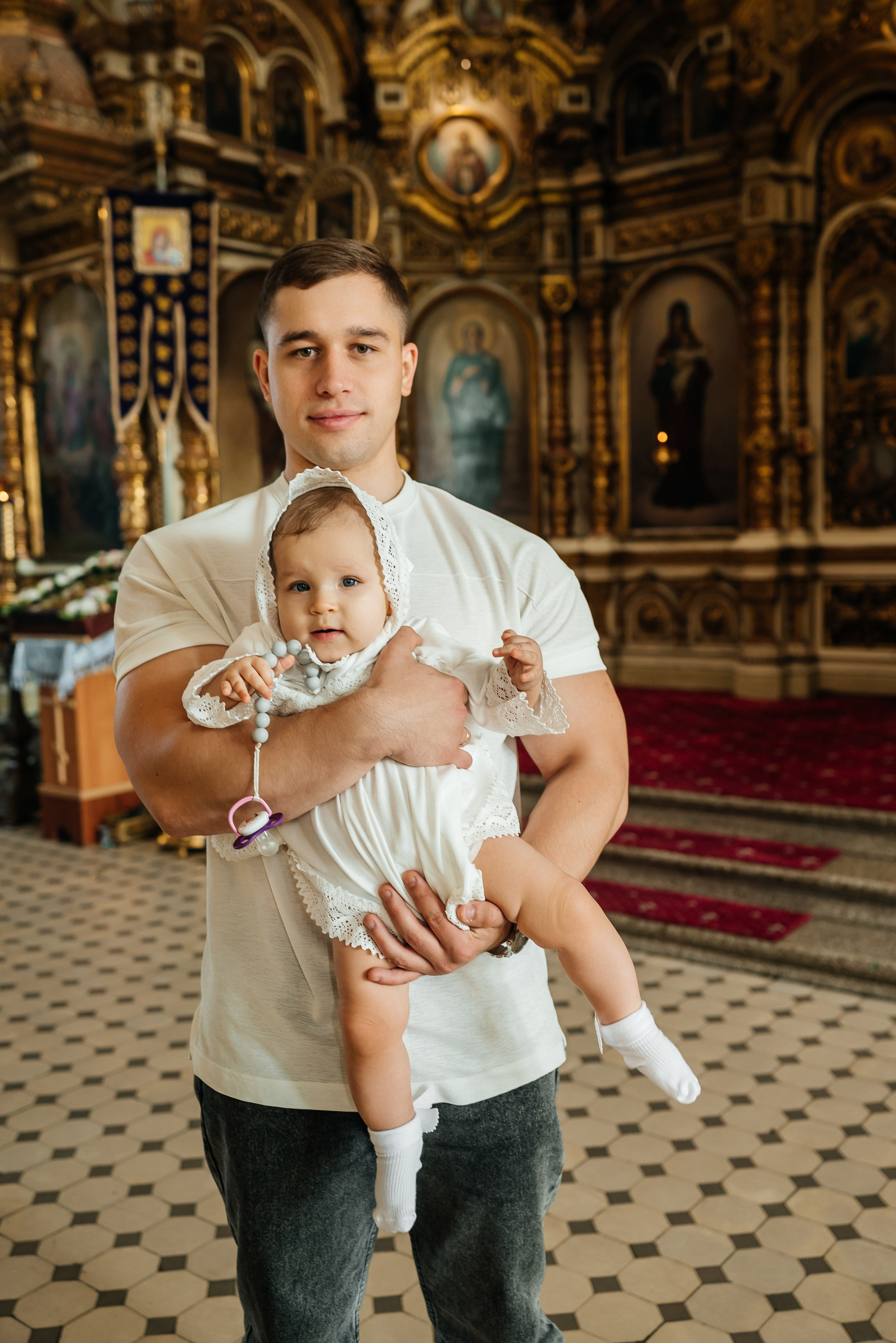 Крещение в Храме Успения Пресвятой Богородицы Гундоровский. Фотограф в Каменске-Шахтинском и парке Лога Ольга Сагал