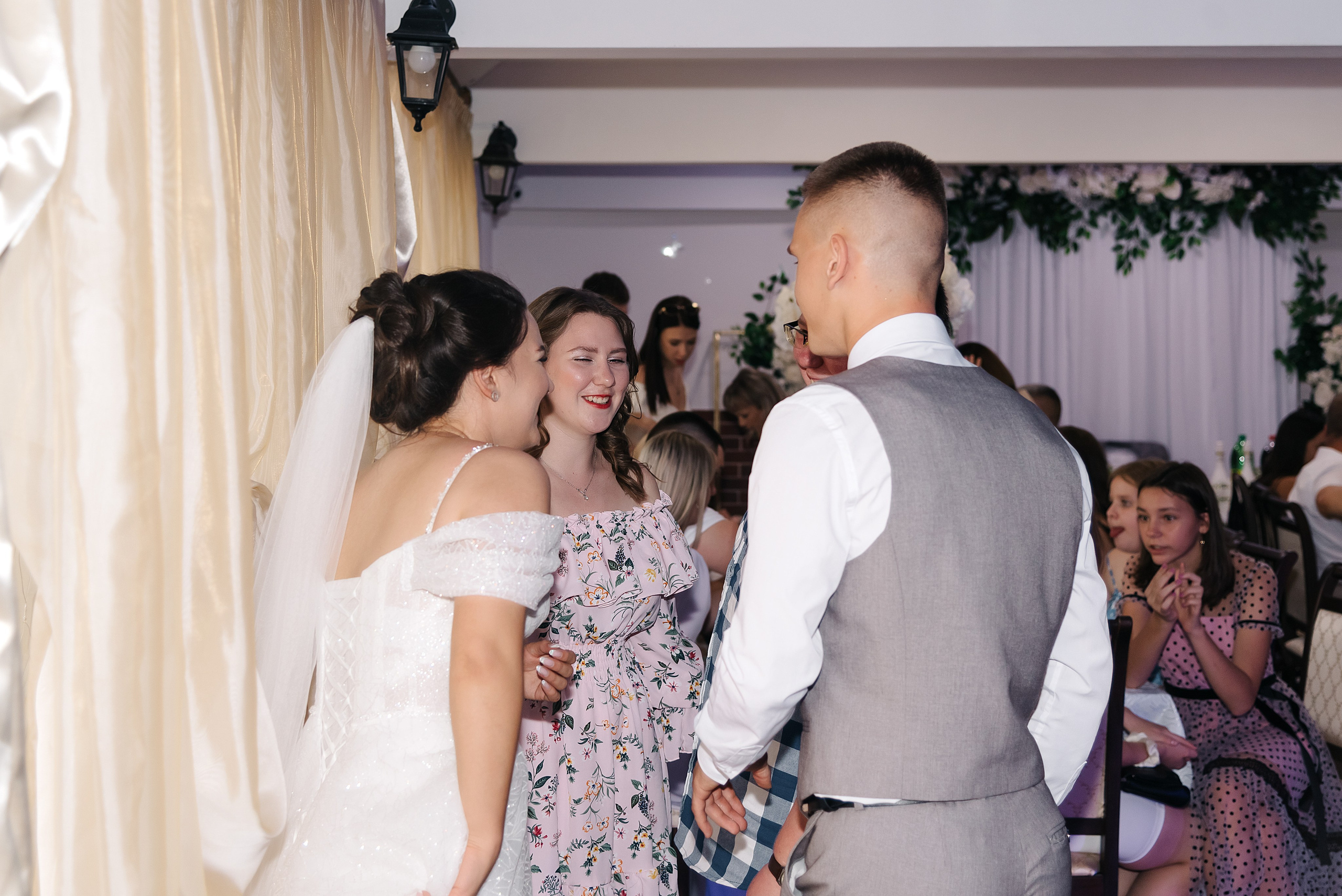 Роман и Карина. Фотограф Волжский Екатерина Егорова