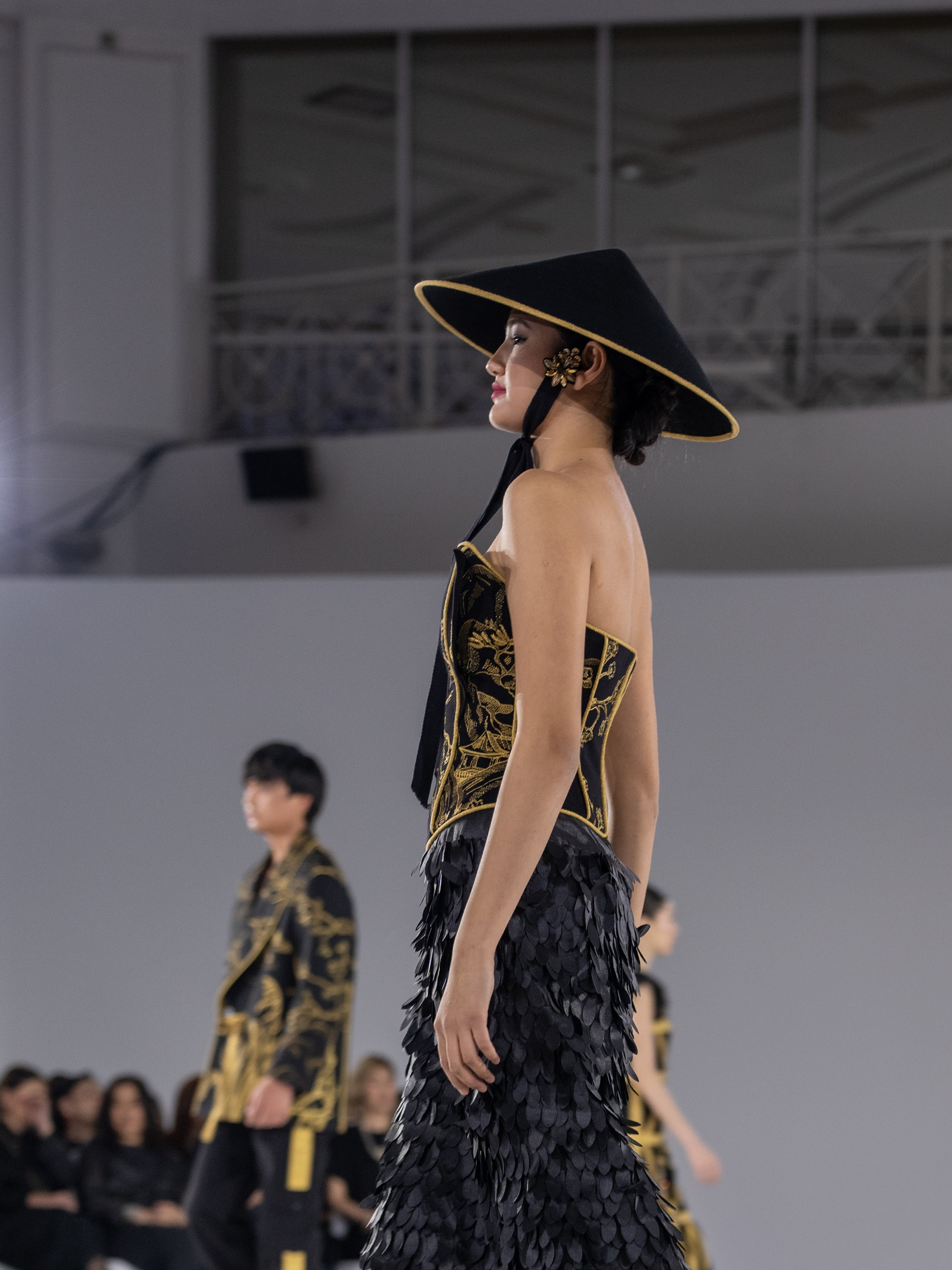 Дизайнер Stas Lopatkin. Сайт Алматинского НЮ АРТ, будуар и фэшн фотографа Дениса Карпенко