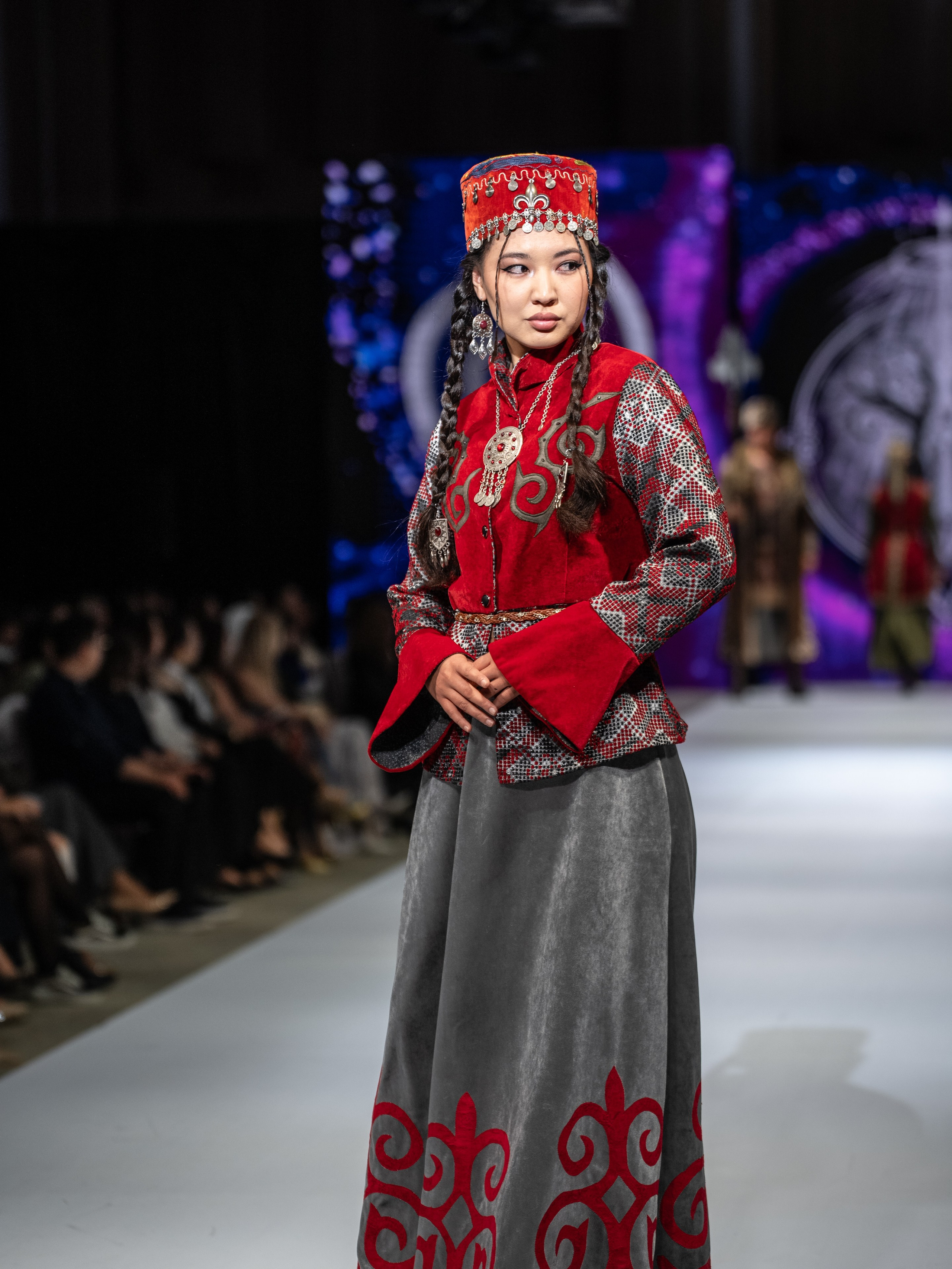 EURASIAN FASHION WEEK Lo Zarata. Сайт Алматинского НЮ АРТ, будуар и фэшн фотографа Дениса Карпенко