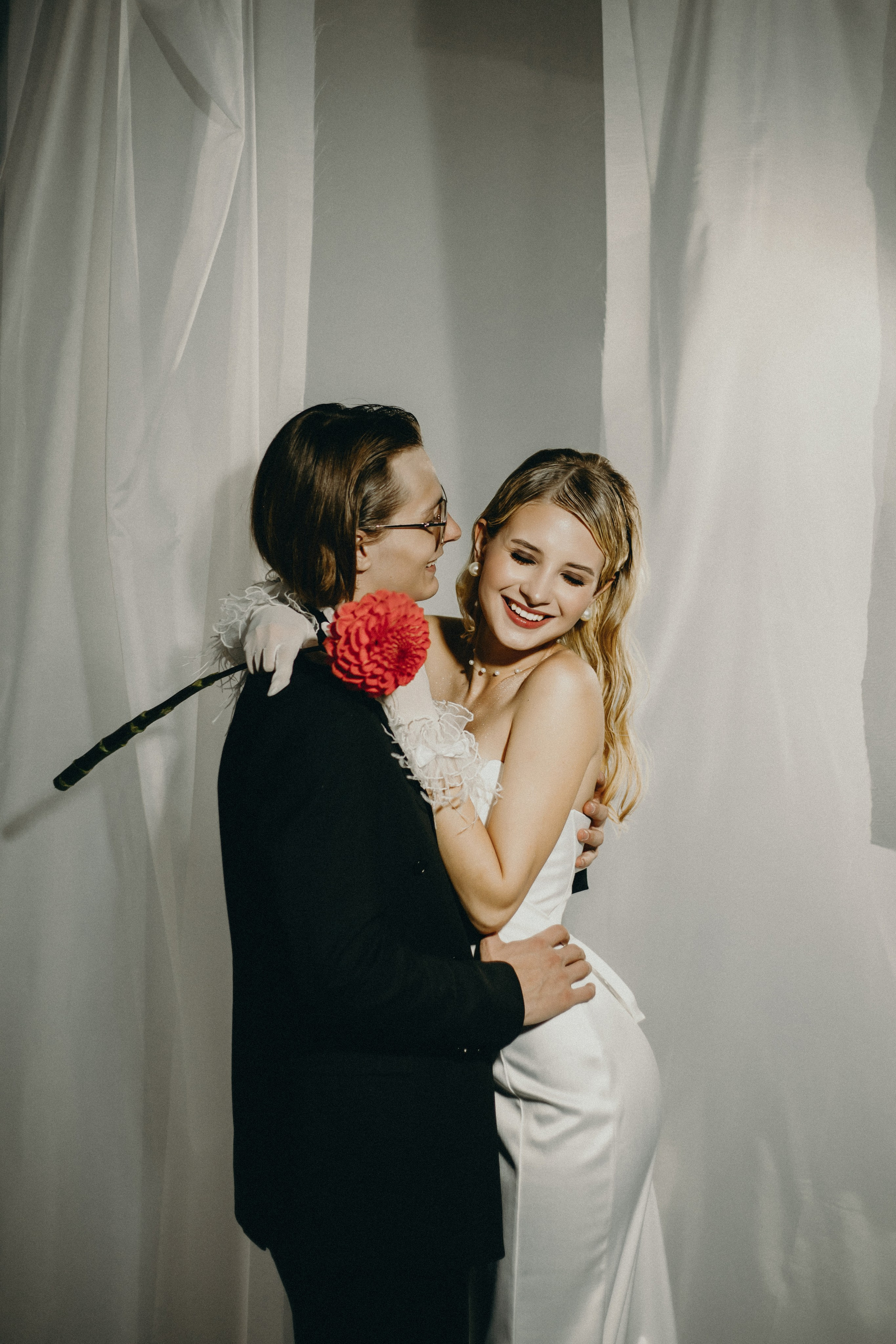 Wedding love-story в студии. Портретный и семейный фотограф в Саратове Елена Шустова