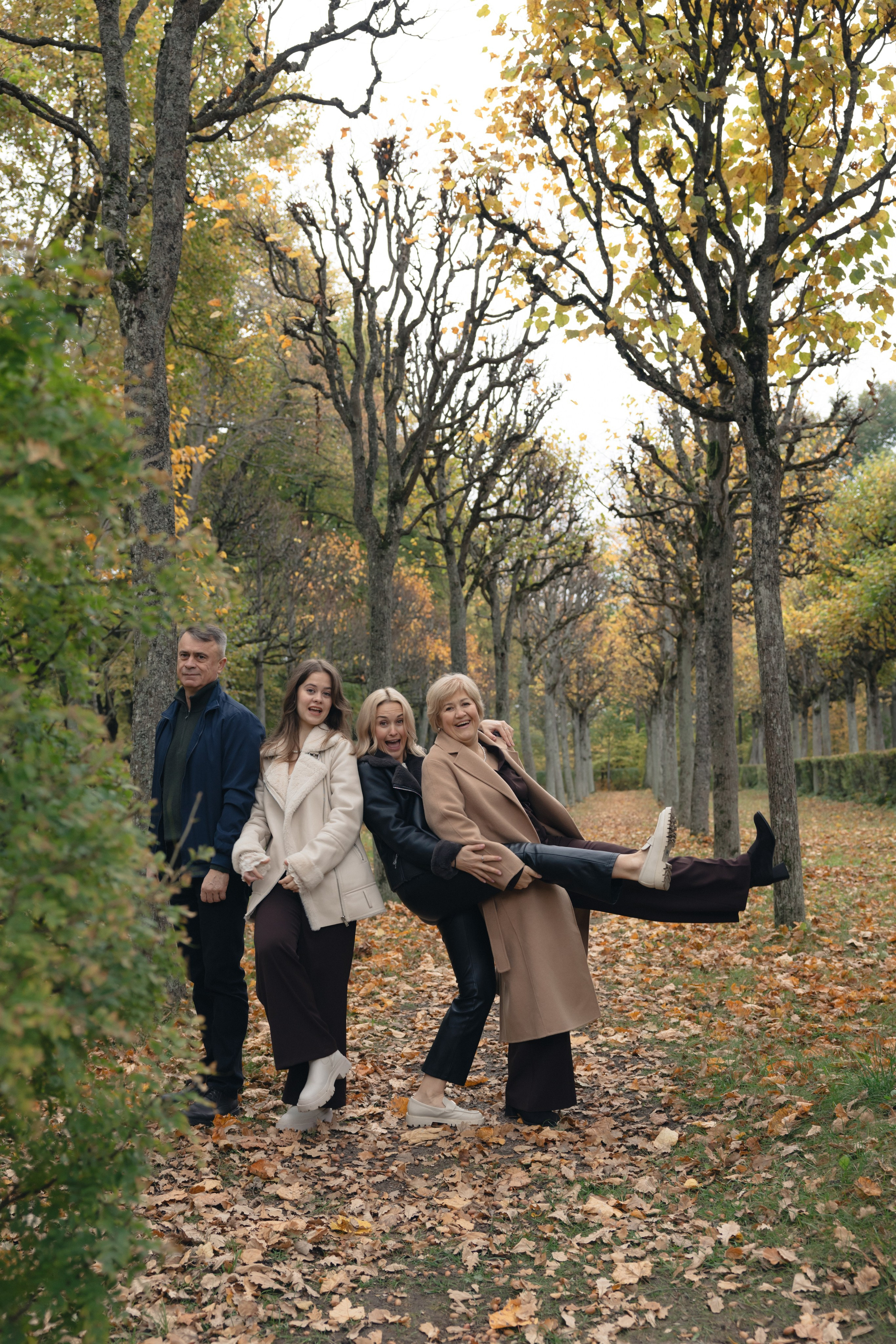 ВАЛЕНТИНА, ИГОРЬ, САБИНА И АЛИНА. Семейный Фотограф в Санкт-Петербурге Пушкин Анастасия Дьяконенкова